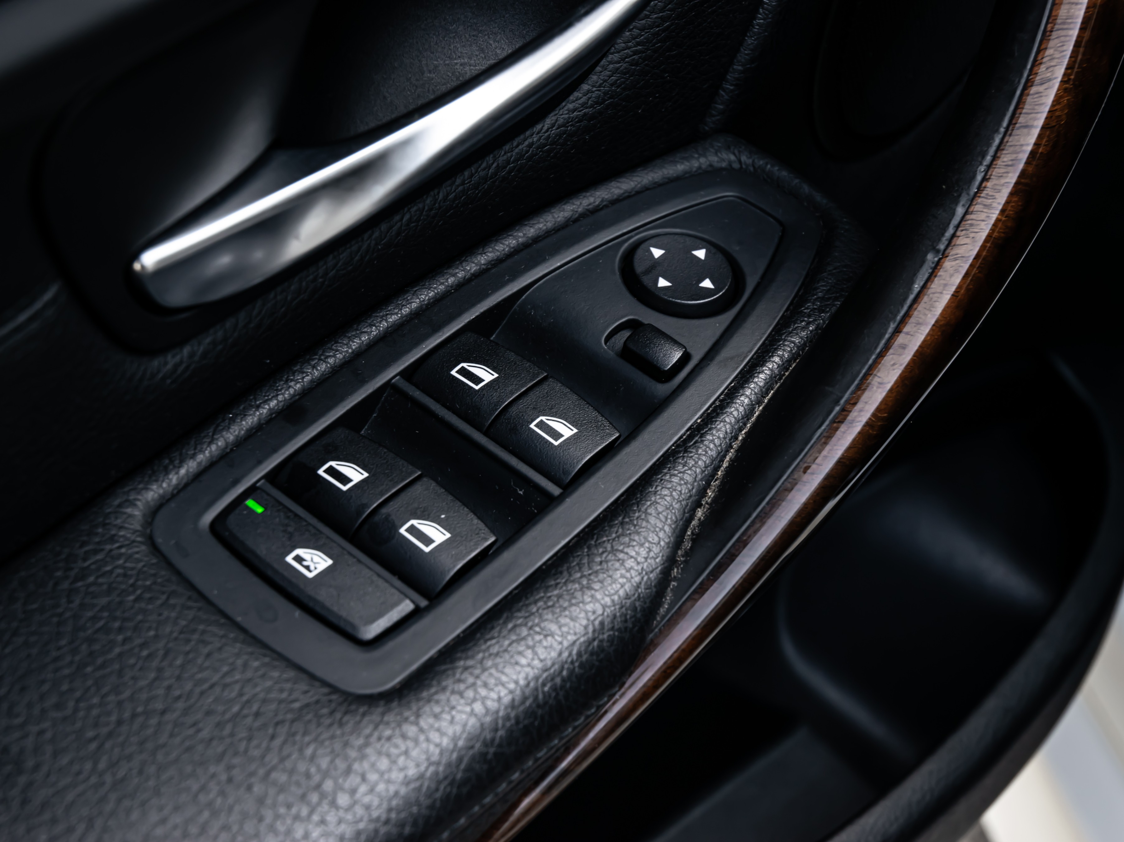 /firstgearmotorcar/2013-BMW-3-Series-17998656560298443.jpg