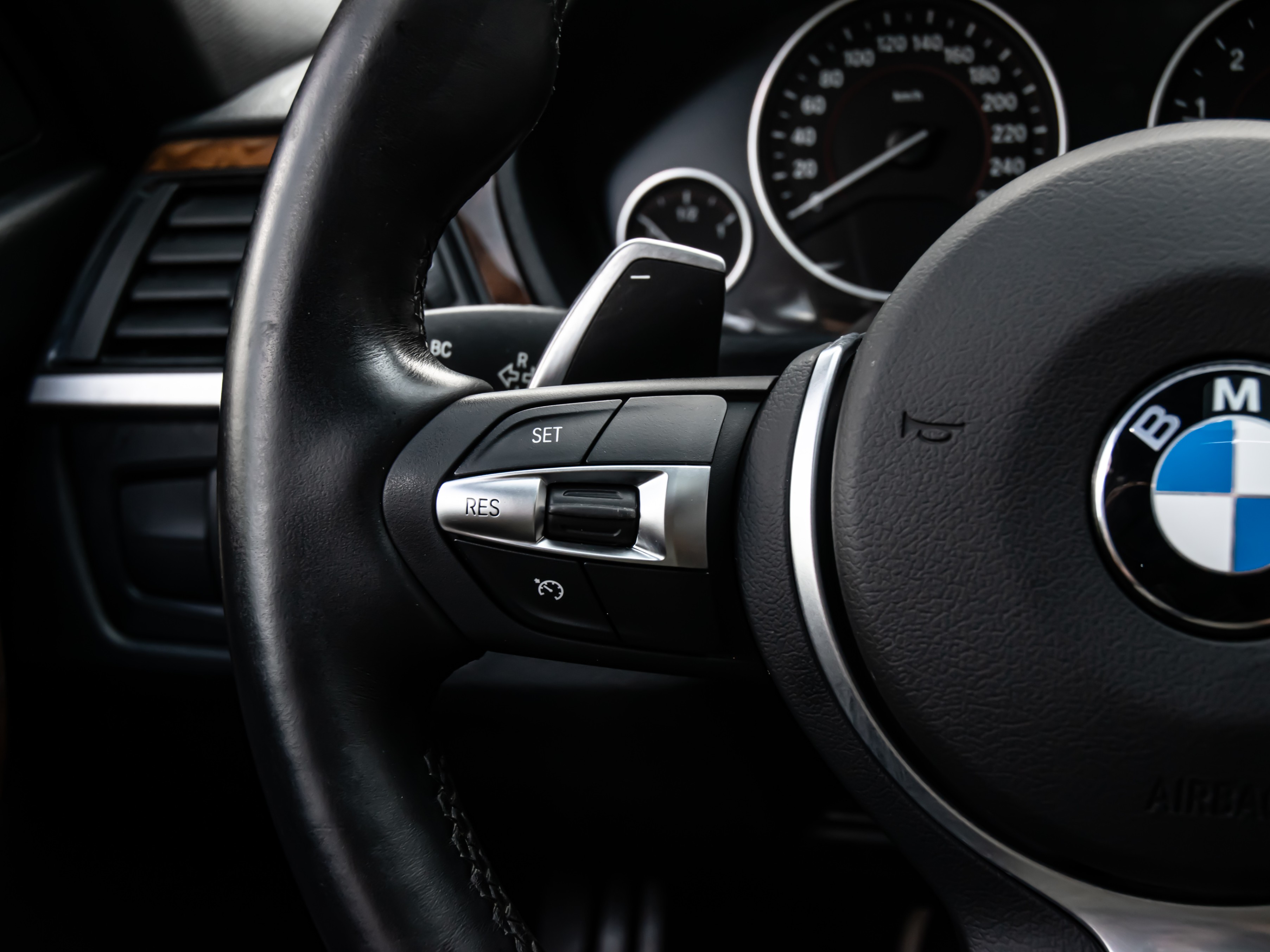 /firstgearmotorcar/2013-BMW-3-Series-20923746506717777.jpg