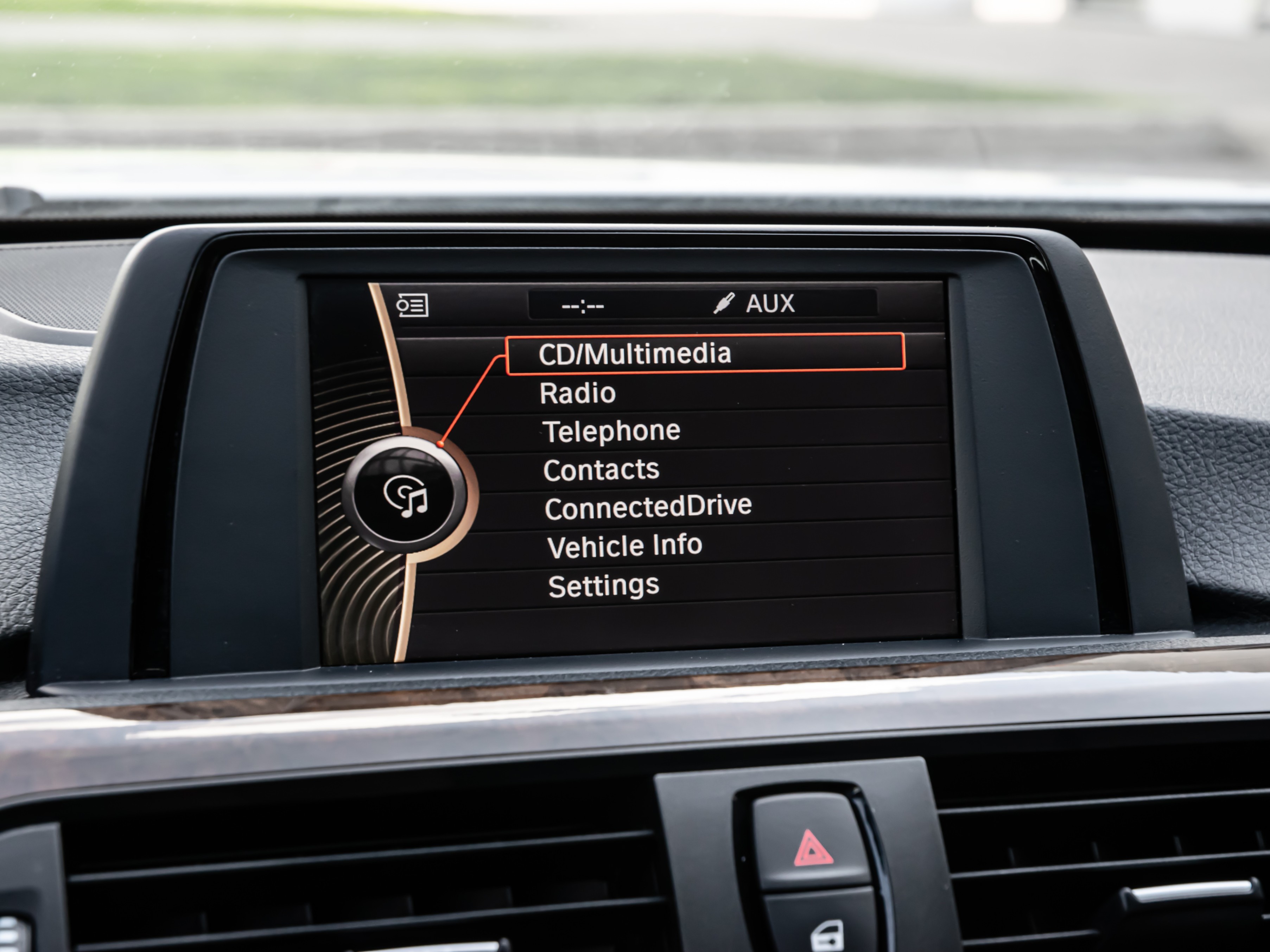 /firstgearmotorcar/2013-BMW-3-Series-6082515142459506.jpg