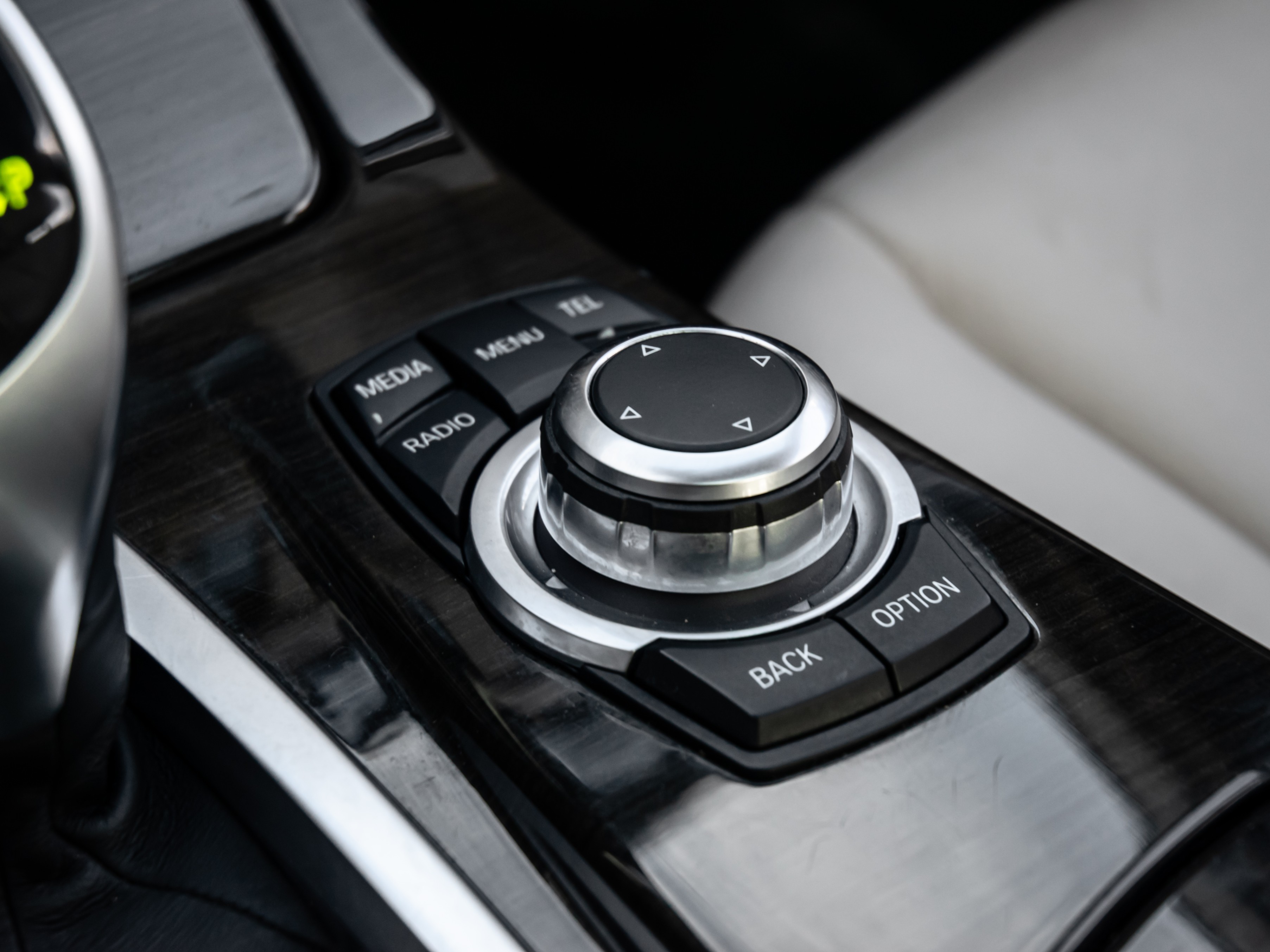 /firstgearmotorcar/2013-BMW-5-Series-37312258067211723.jpg