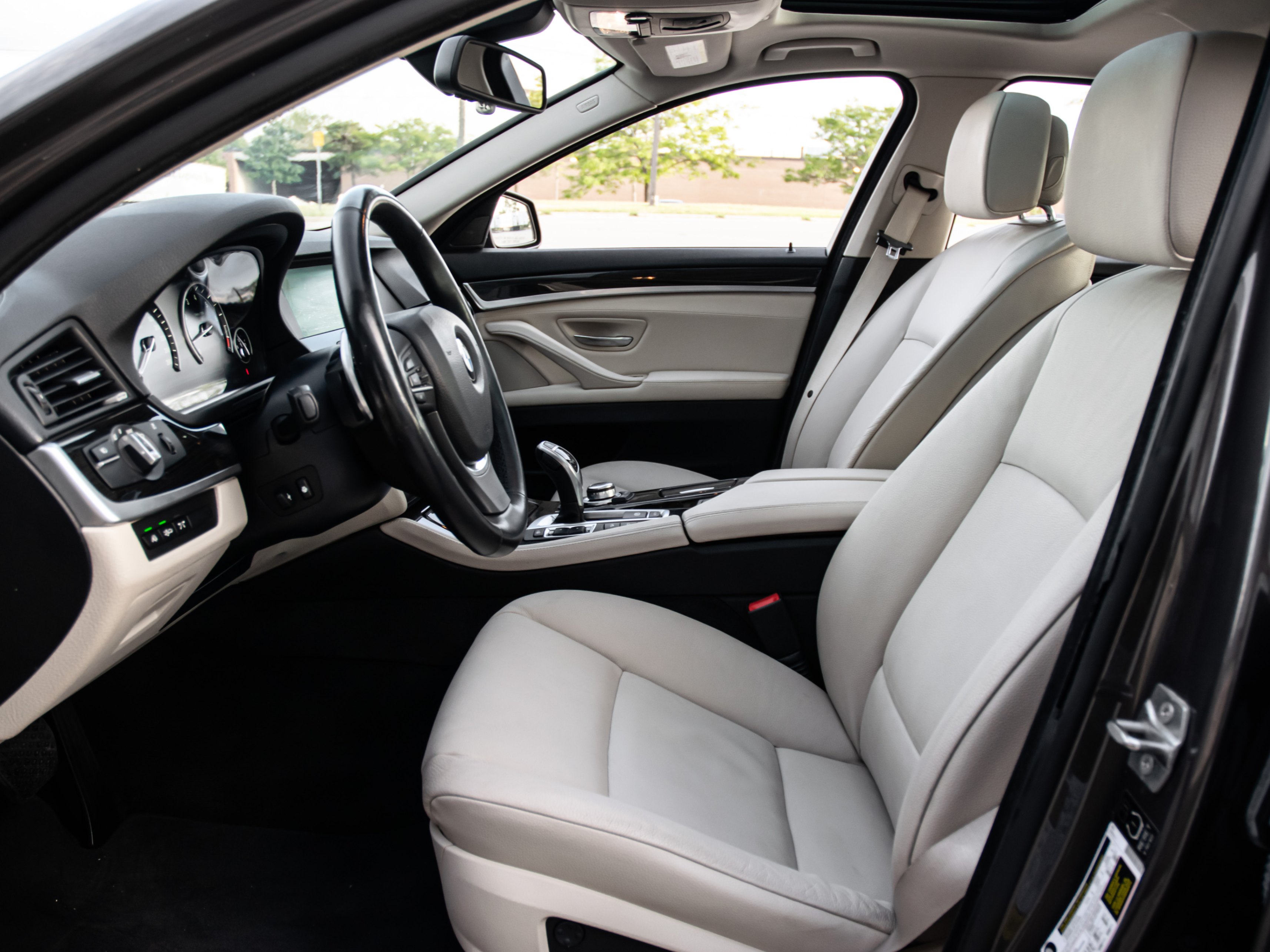 /firstgearmotorcar/2013-BMW-5-Series-5013096545850877.jpg