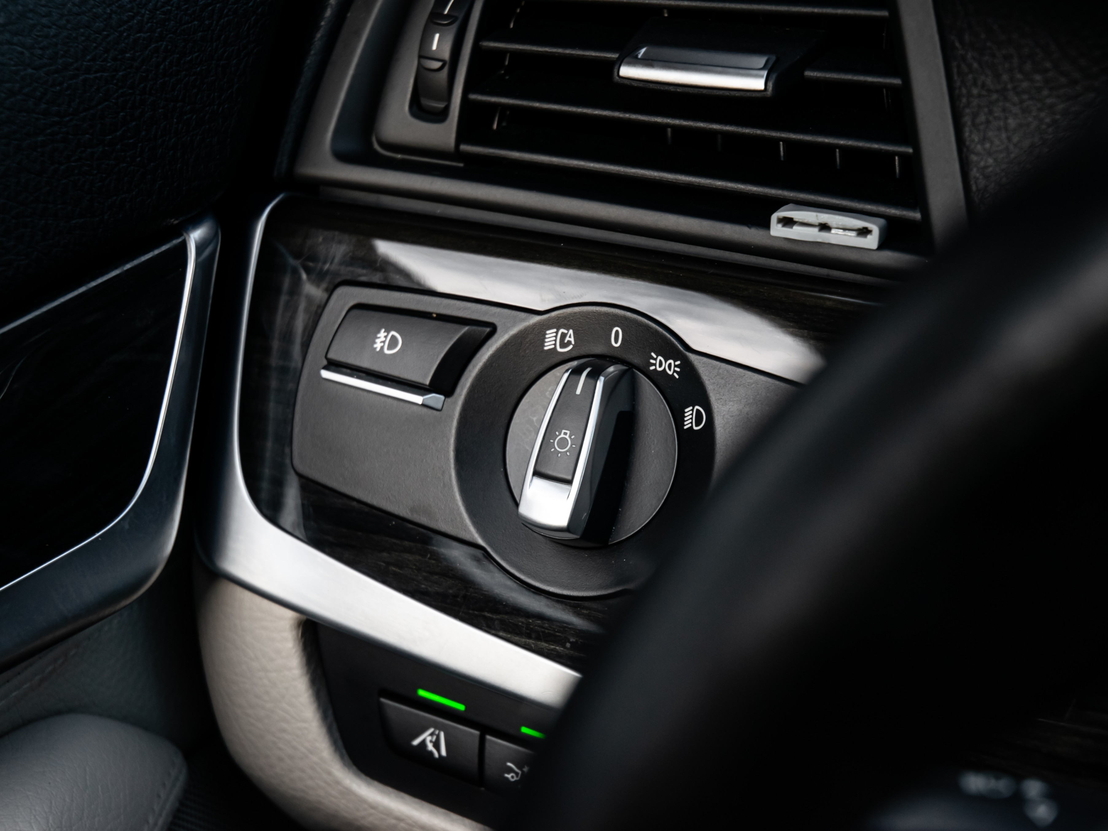 /firstgearmotorcar/2013-BMW-5-Series-8772111734632018.jpg
