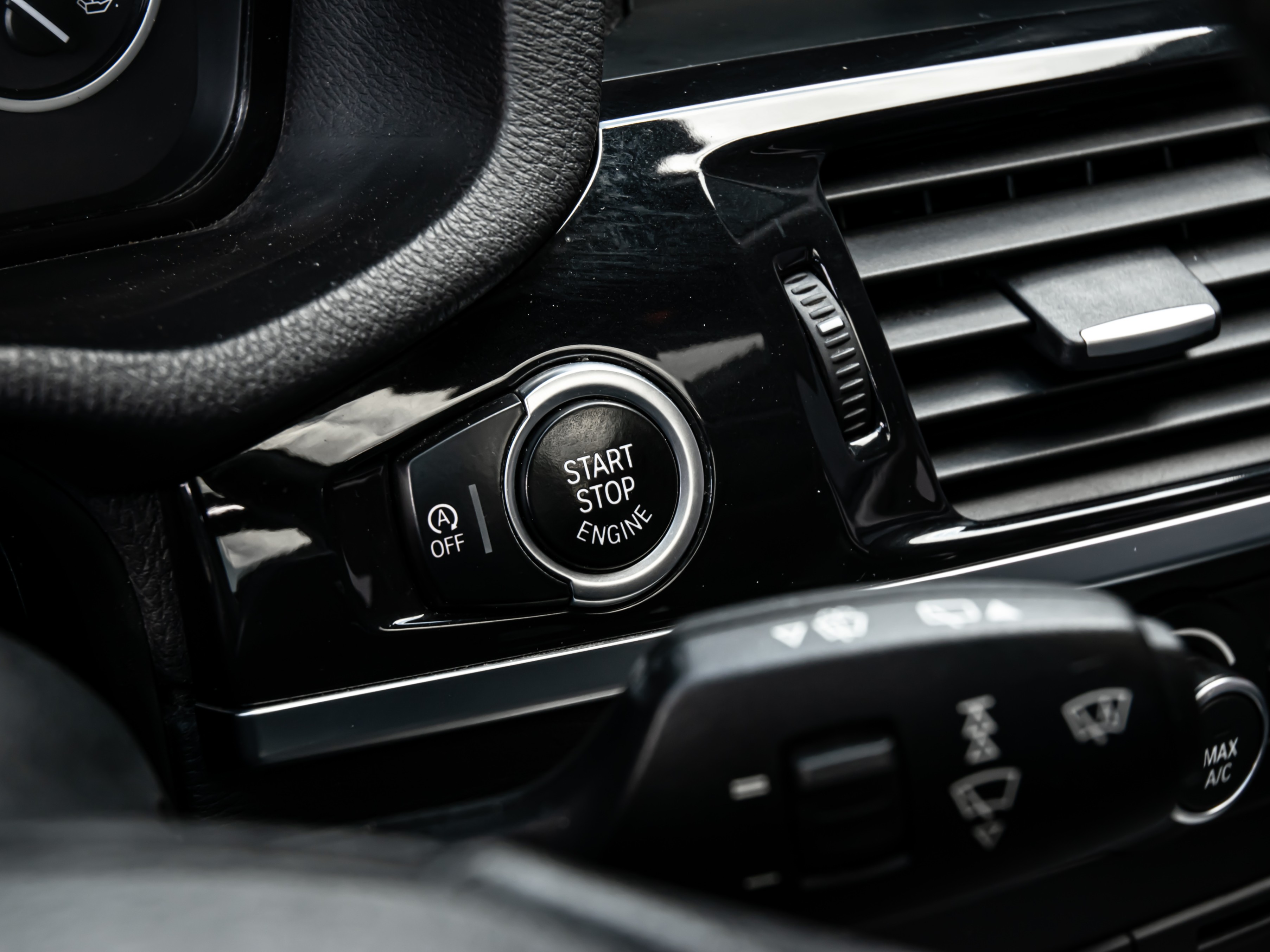 /firstgearmotorcar/2013-BMW-X3-07900812180754357.jpg