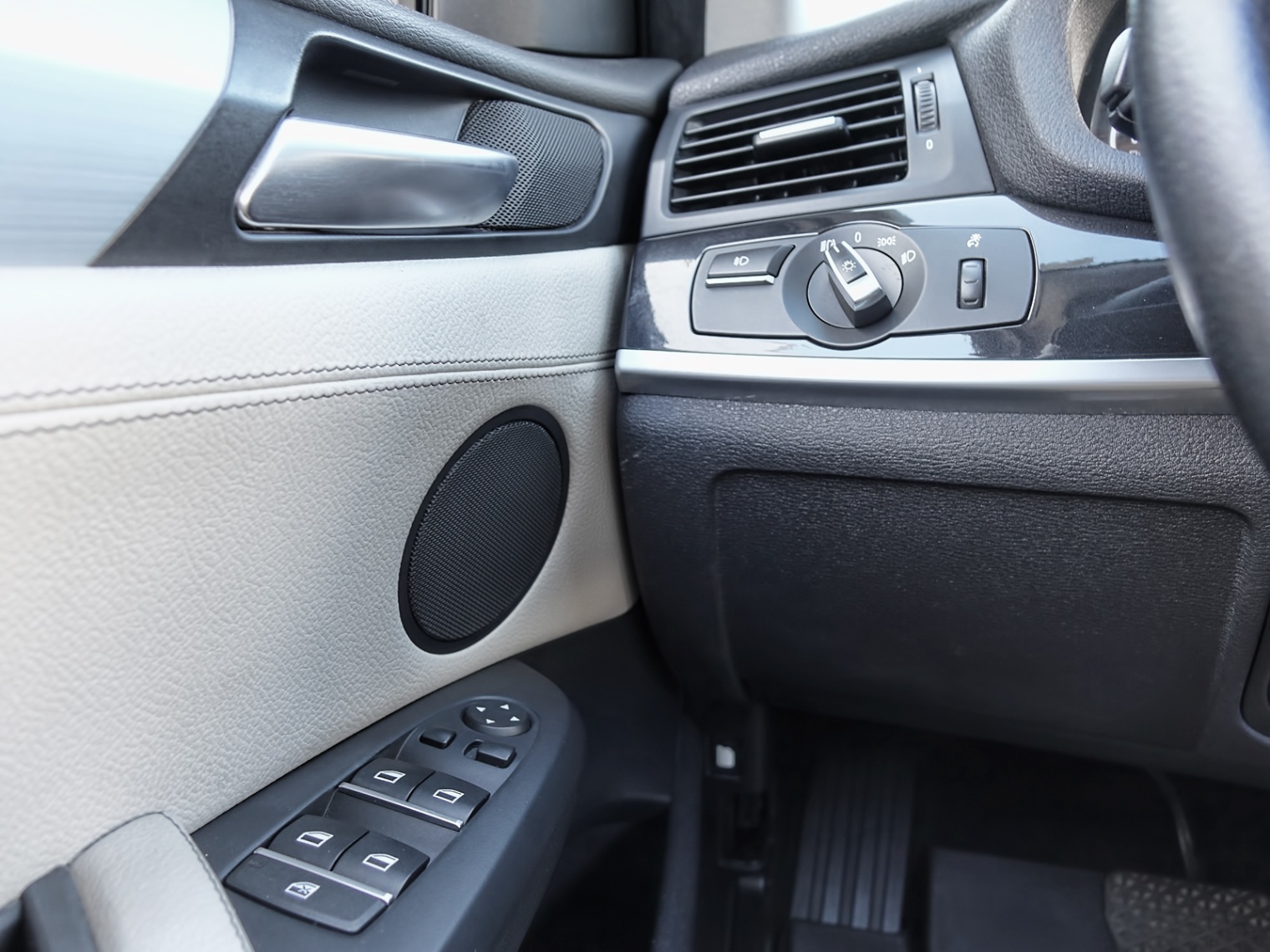 /firstgearmotorcar/2013-BMW-X3-41089227317932187.jpg