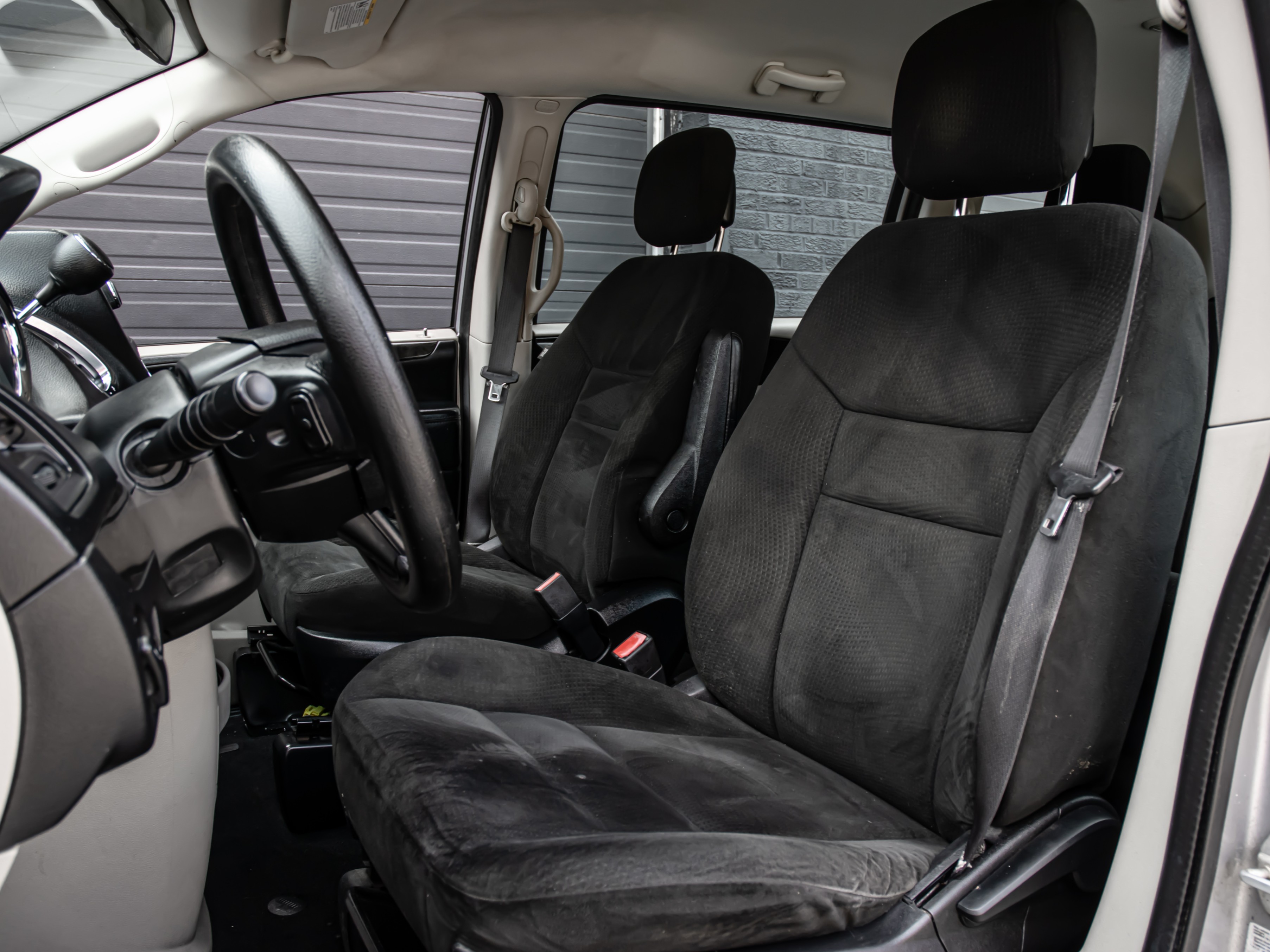 /firstgearmotorcar/2015-Dodge-GrandCaravan-9287251564993542.jpg