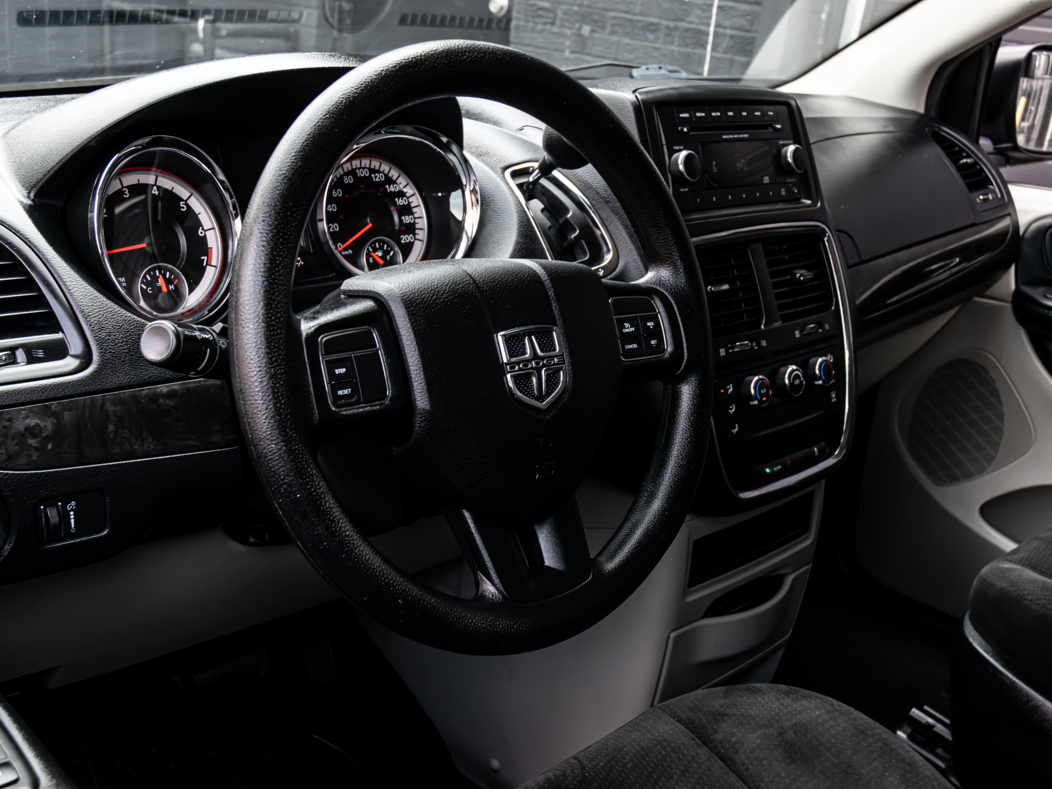 /firstgearmotorcar/2015-Dodge-GrandCaravan-9694748498827035.jpg