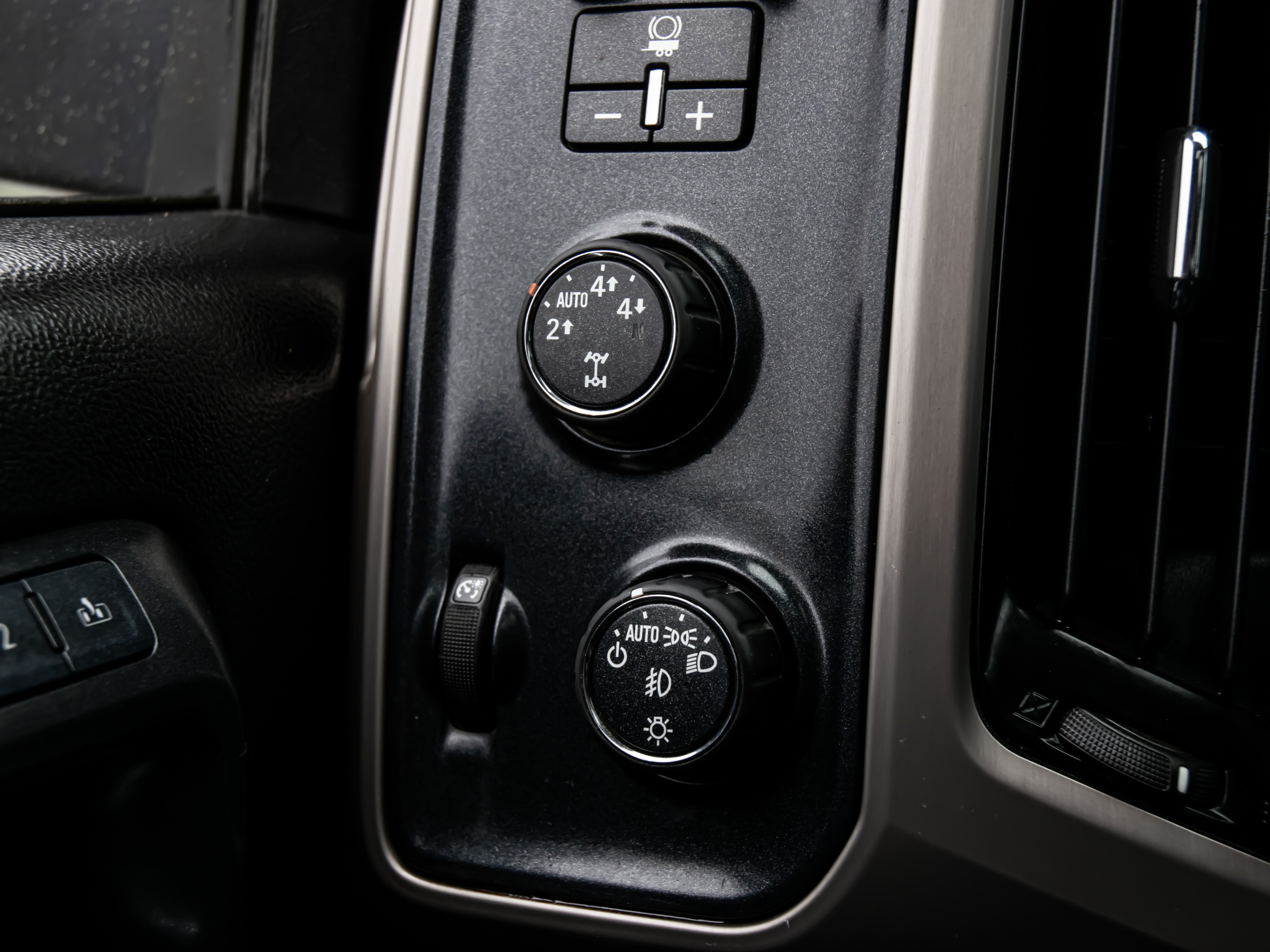 /firstgearmotorcar/2015-GMC-Sierra1500-4068290768522822.jpg