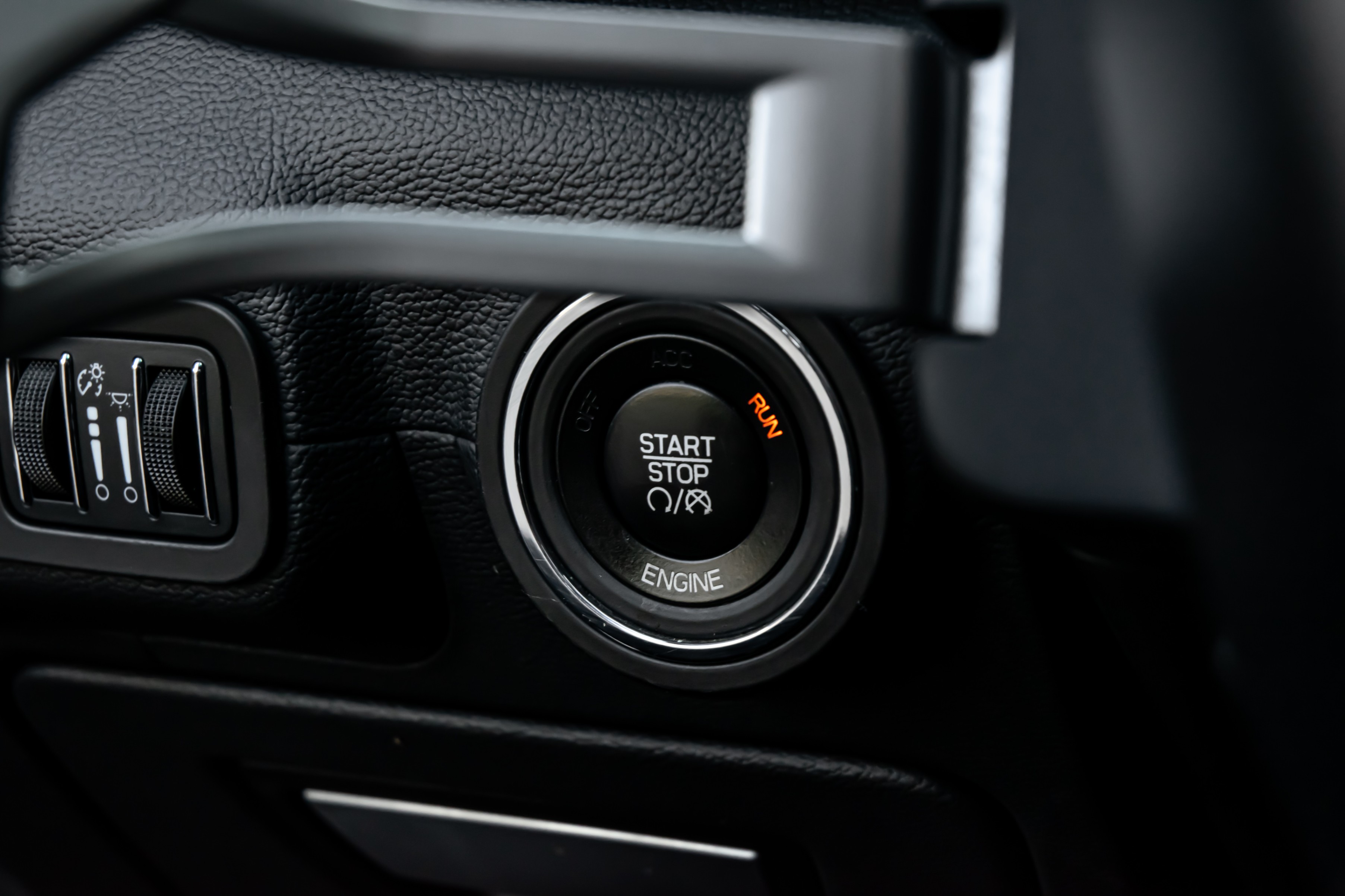 /firstgearmotorcar/2015-Maserati-Ghibli-48283976047887367.jpg