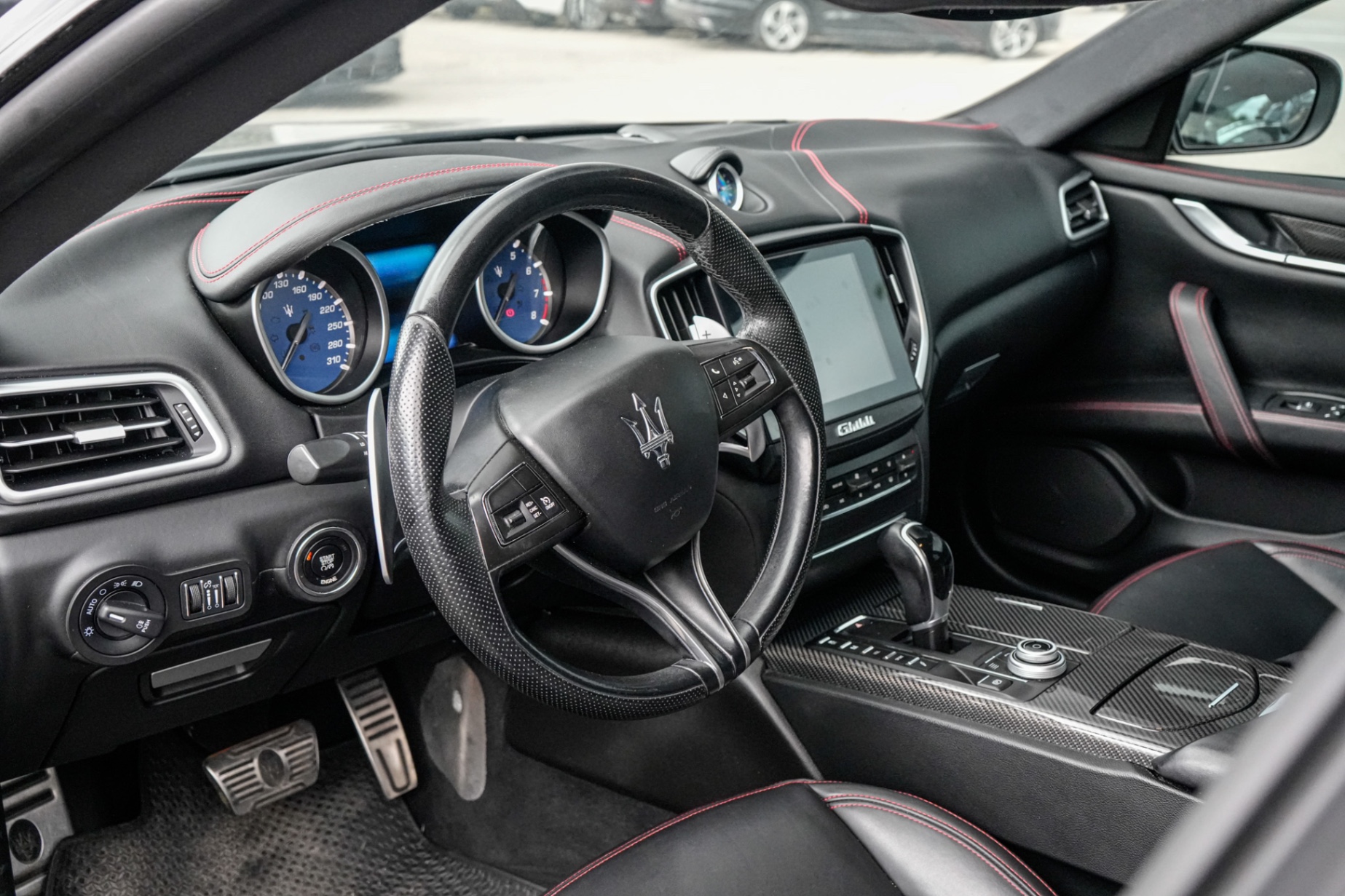 /firstmotors/2017-Maserati-Ghibli-08146980841241658.jpg