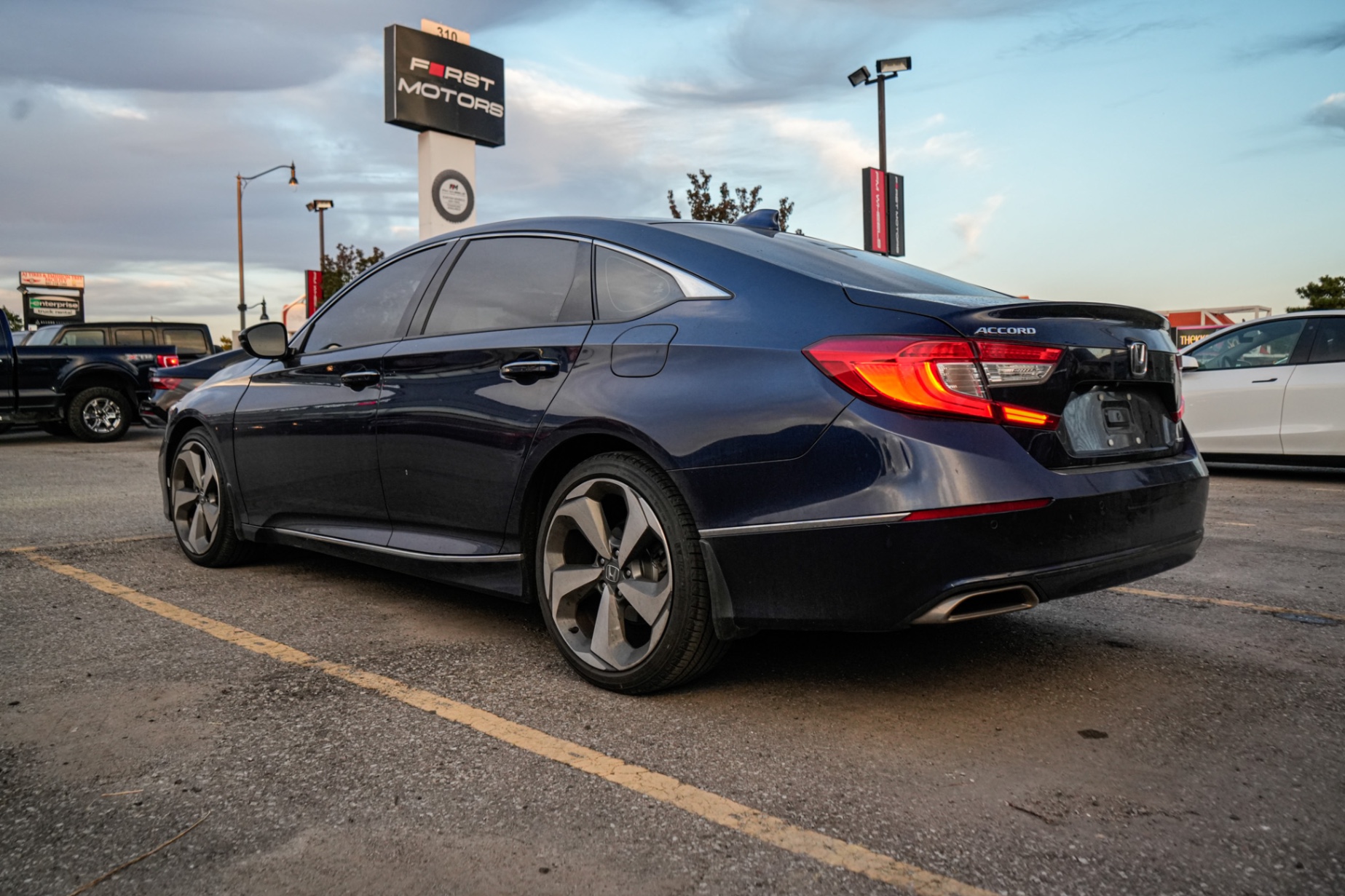 /firstmotors/2020-Honda-Accord-03303575056212993.jpg