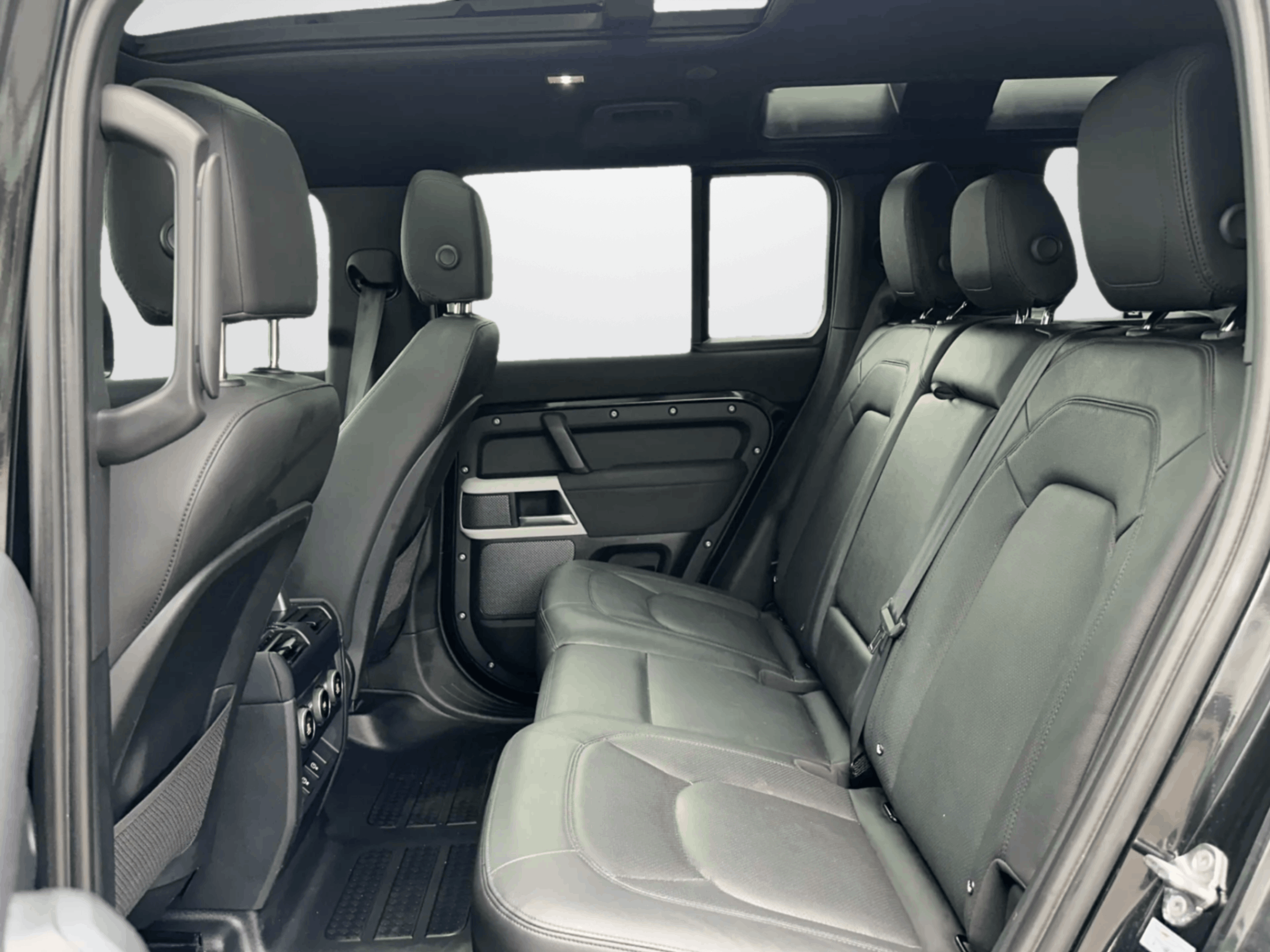 /firstmotors/2023-LandRover-Defender-5988895953205122.jpg