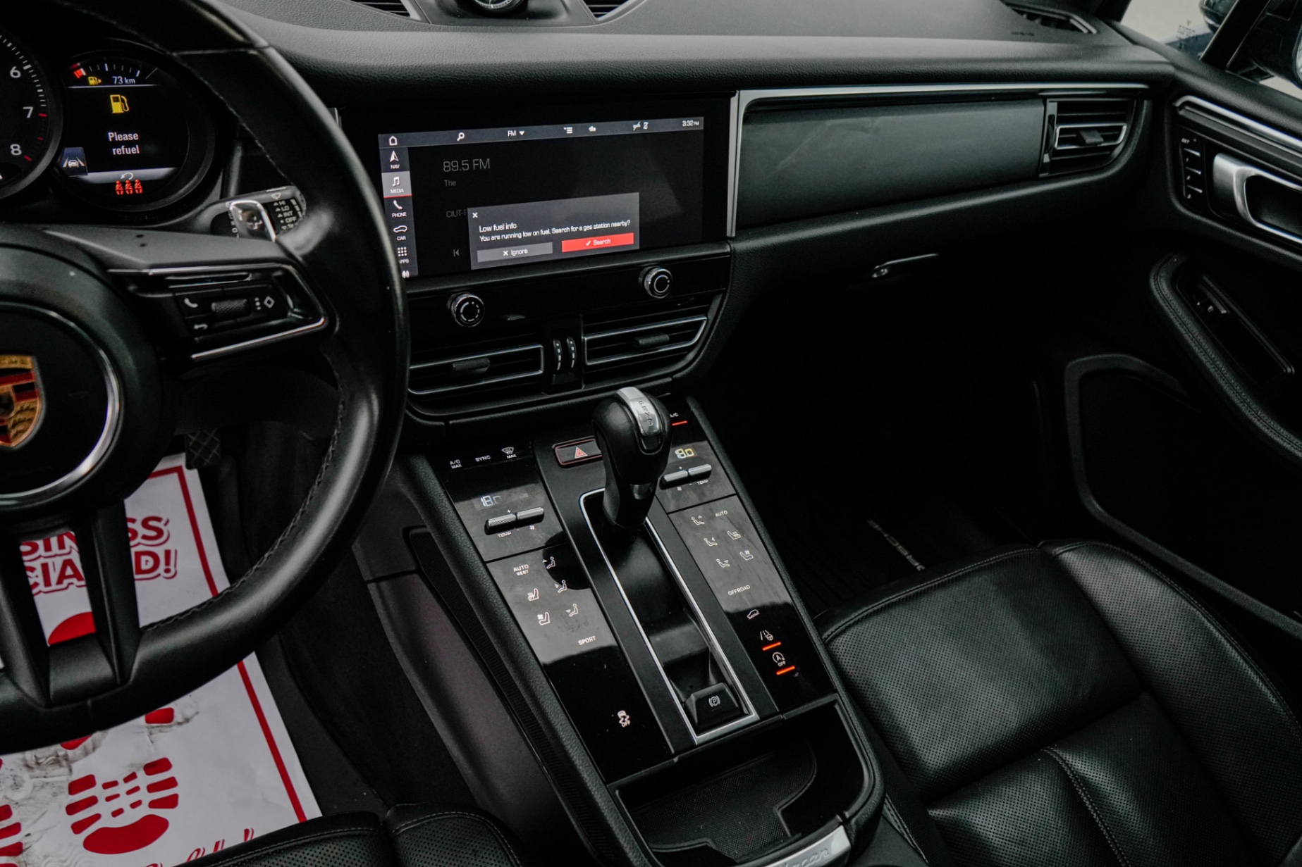 /firstmotors/2023-Porsche-Macan-29454418860973264.jpg