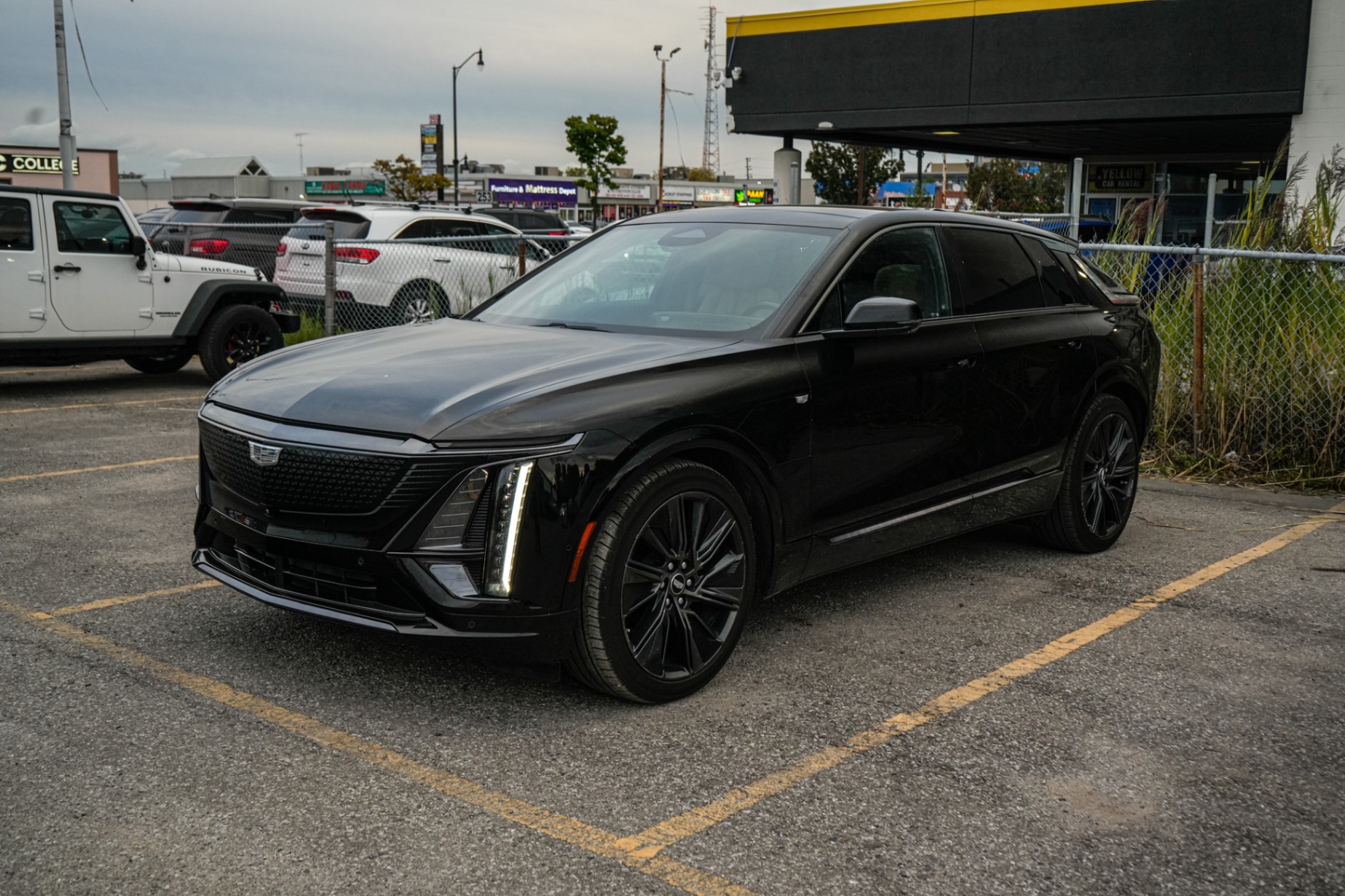 /firstmotors/2024-Cadillac-Lyriq-14377430855107387.jpg