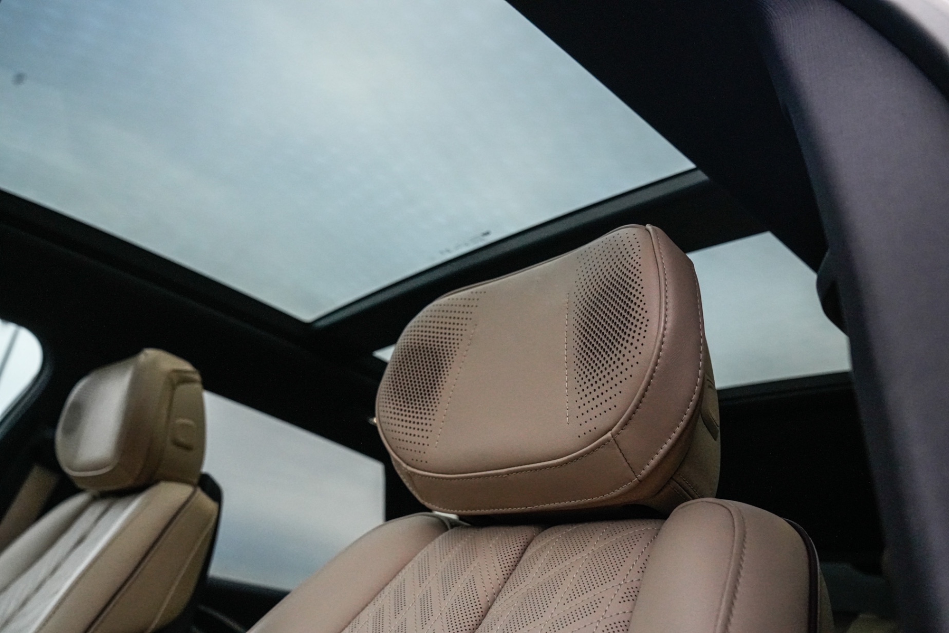 /firstmotors/2024-Cadillac-Lyriq-4791018844529191.jpg