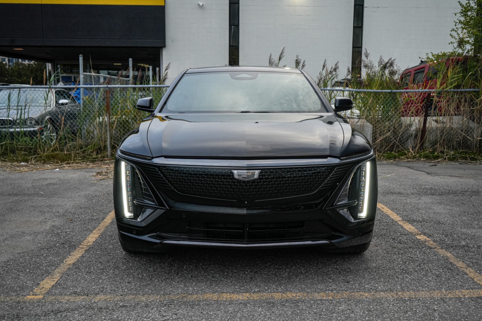 /firstmotors/2024-Cadillac-Lyriq-8004961472915559.jpg