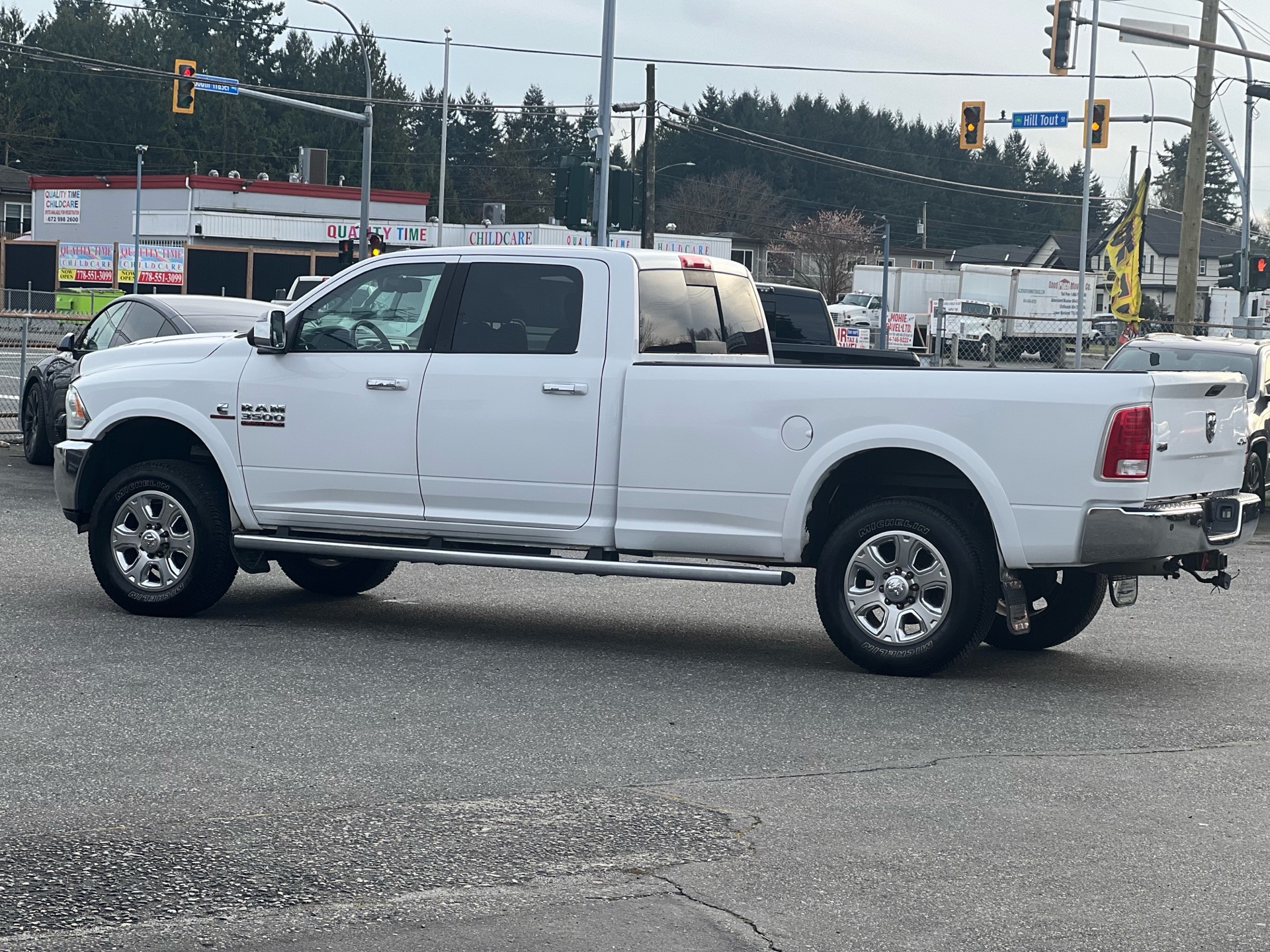 /grewalmotorsltd/2015-Ram-3500-38441093128258785.jpg