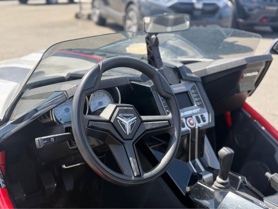 /grewalmotorsltd/2016-POLARIS-SLINGSHOT-7930161125173287.jpg