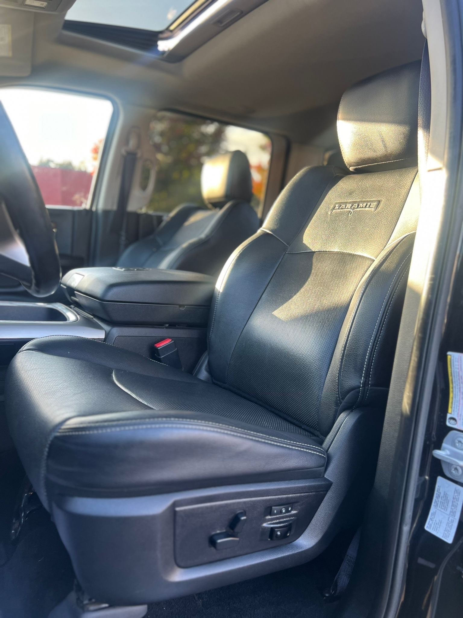 /grewalmotorsltd/2016-Ram-2500-6941107804398501.jpg