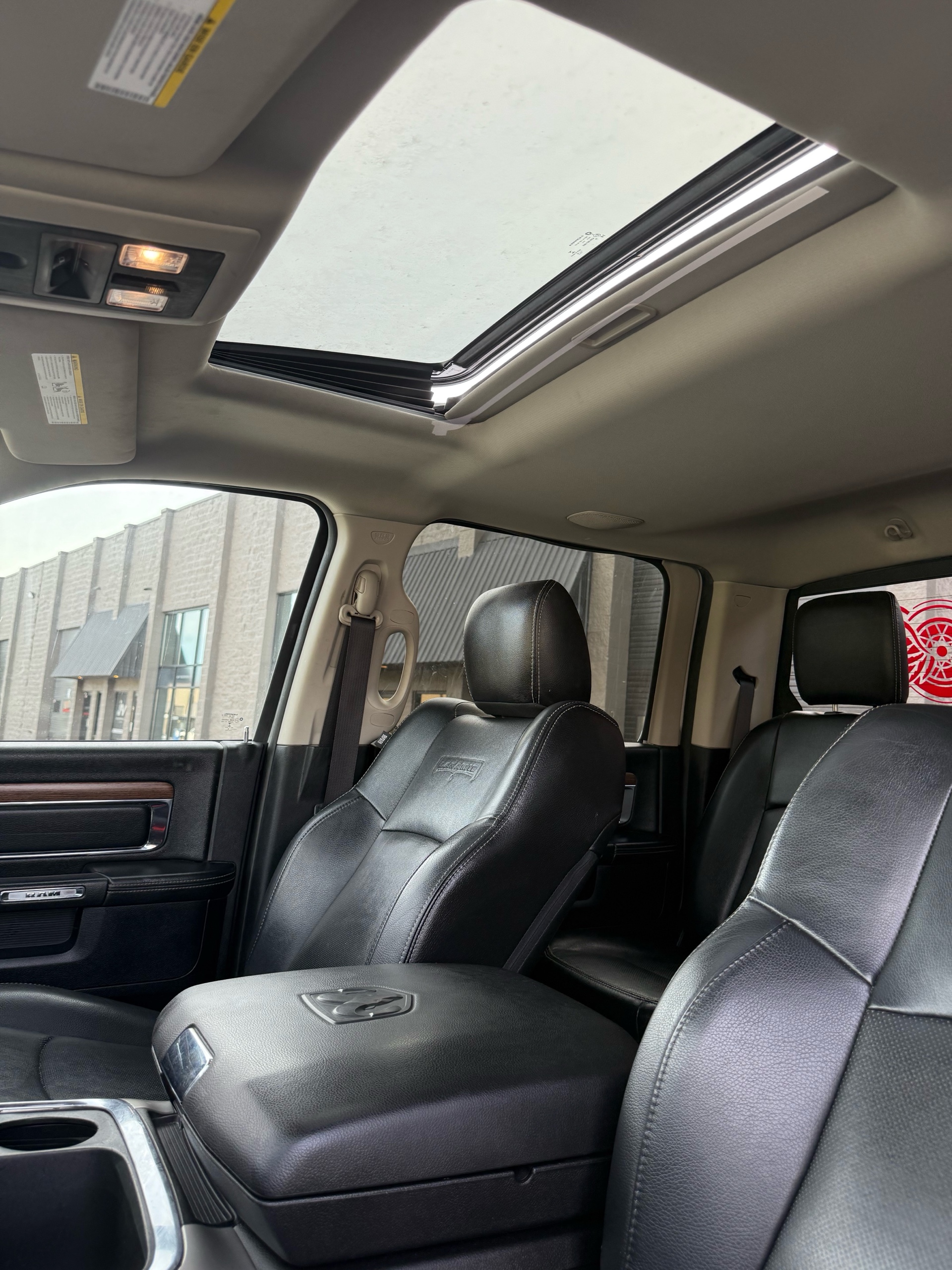 /grewalmotorsltd/2016-Ram-3500-37783717972000974.jpg