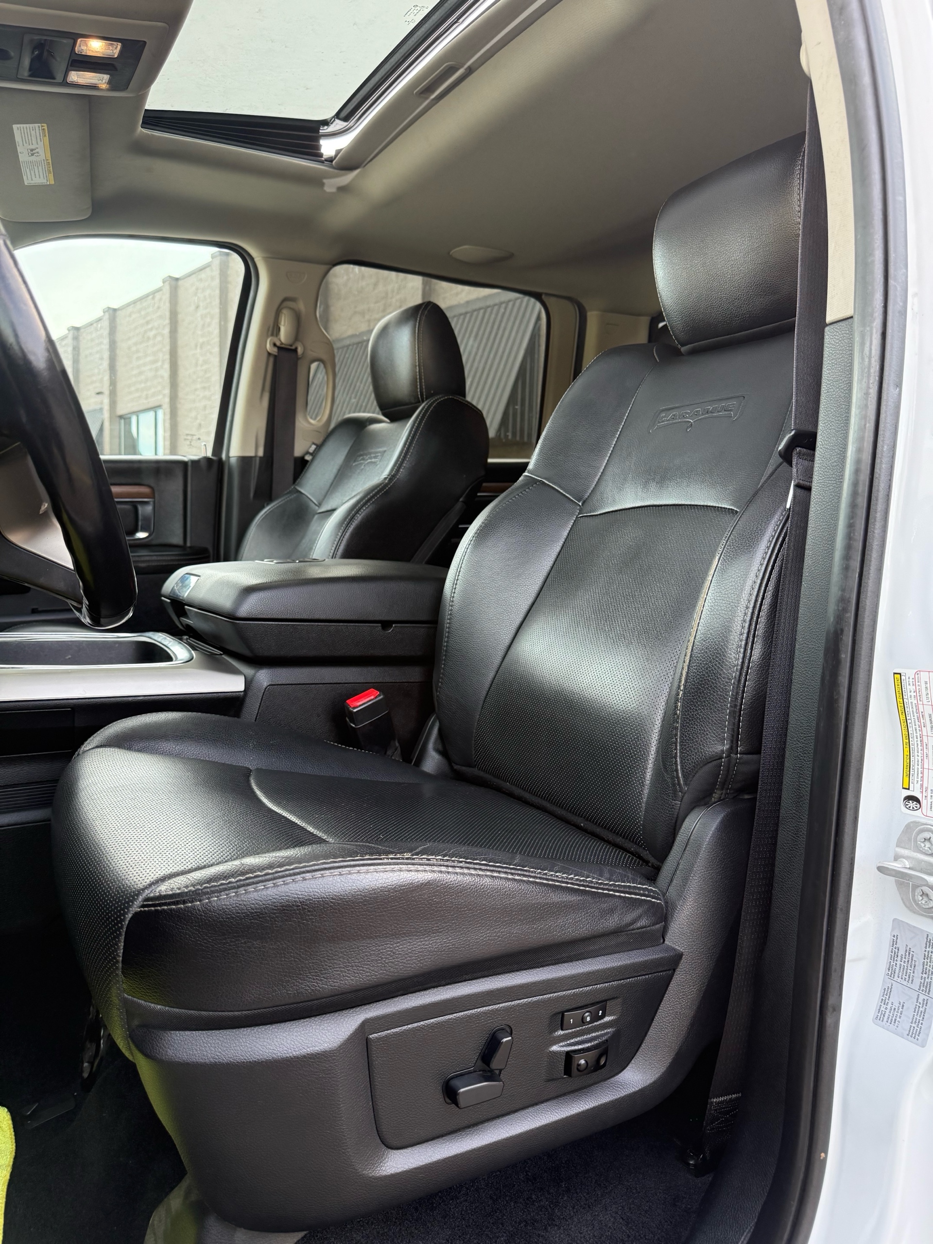 /grewalmotorsltd/2016-Ram-3500-5062024902490527.jpg