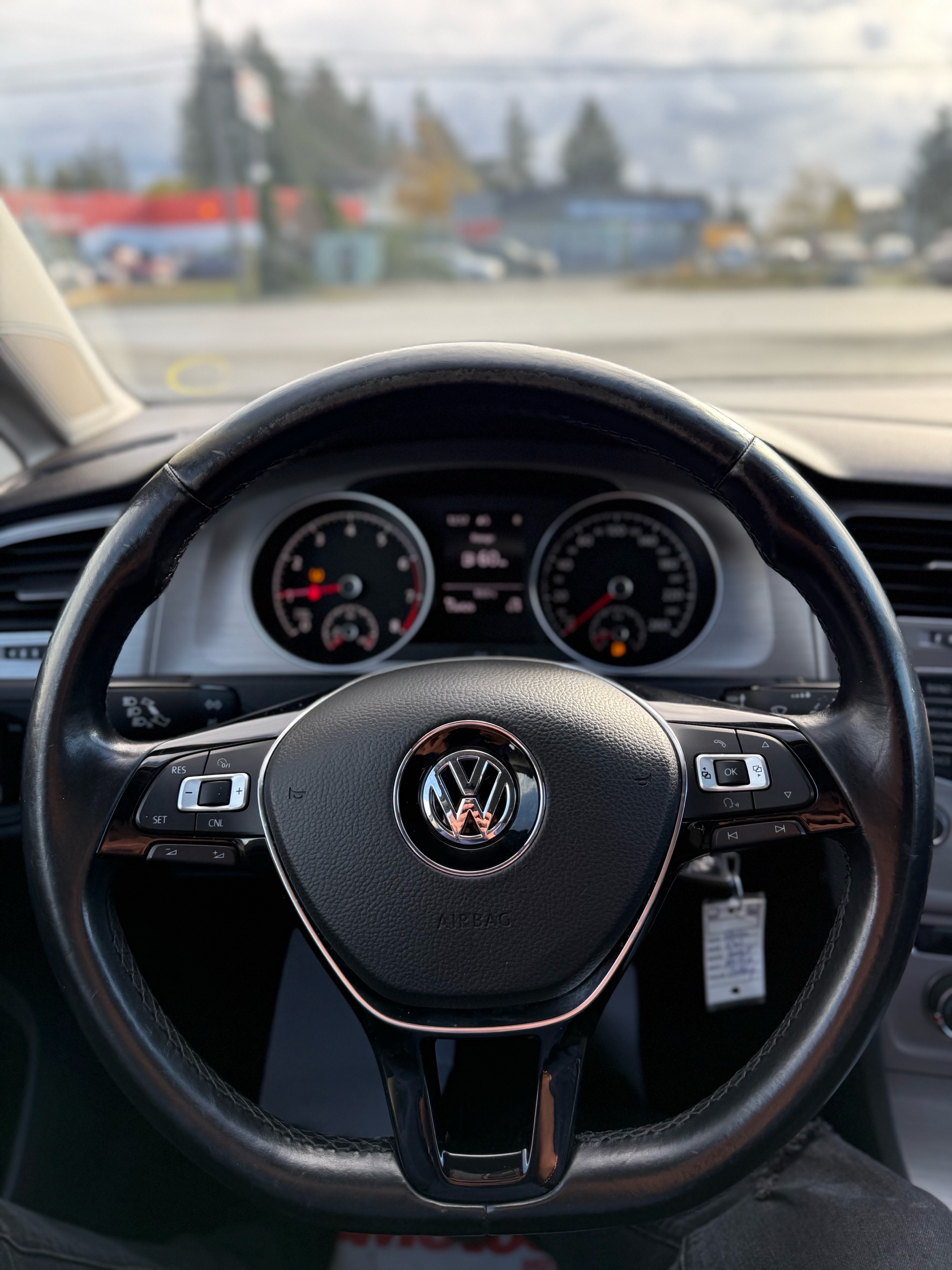 /grewalmotorsltd/2016-Volkswagen-Golf-7446576517097465.jpg