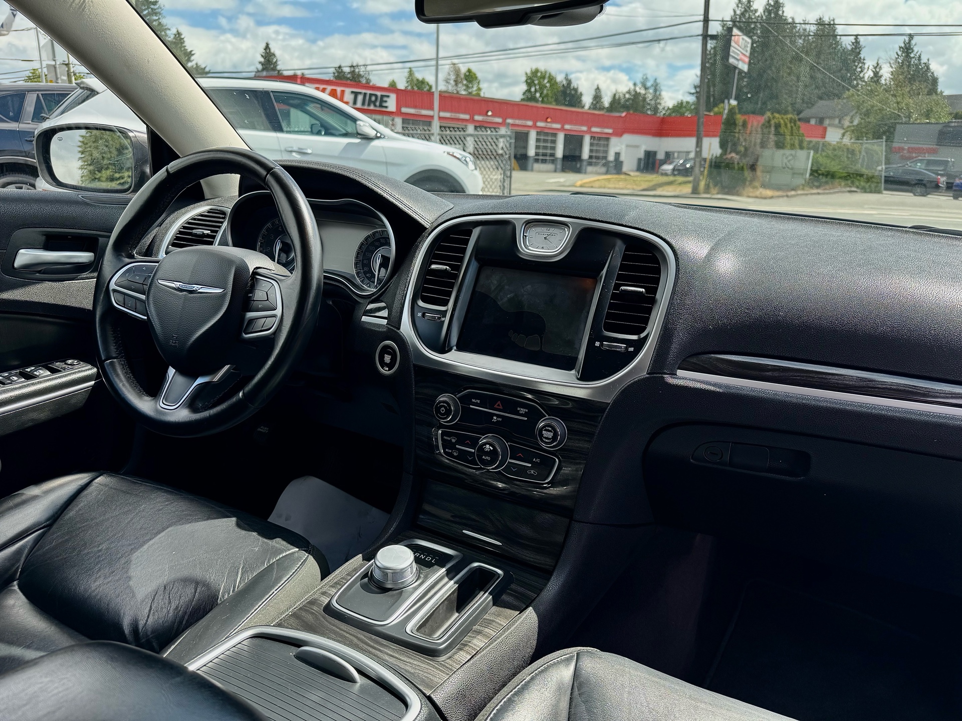 /grewalmotorsltd/2017-Chrysler-300-9548210496766194.jpg
