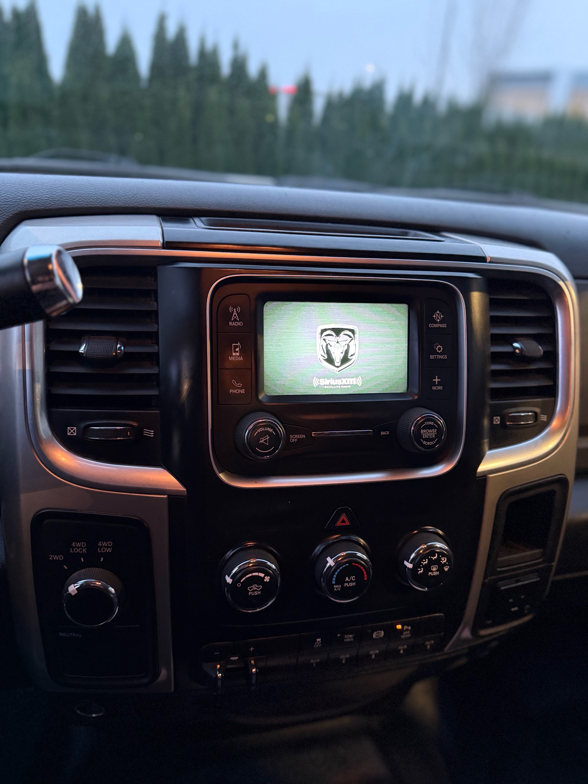/grewalmotorsltd/2017-Ram-3500-40091008889601887.jpg