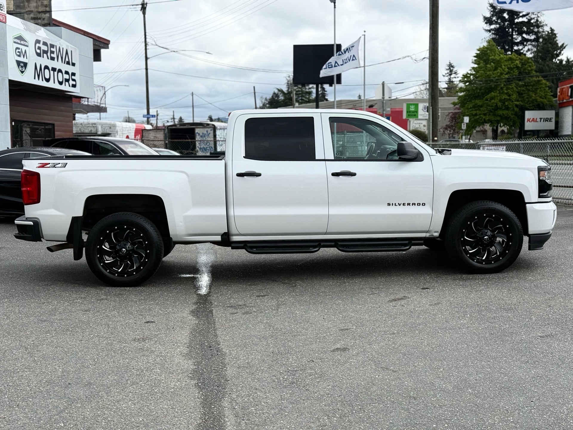 /grewalmotorsltd/2018-Chevrolet-Silverado1500-1963707820527516.jpg