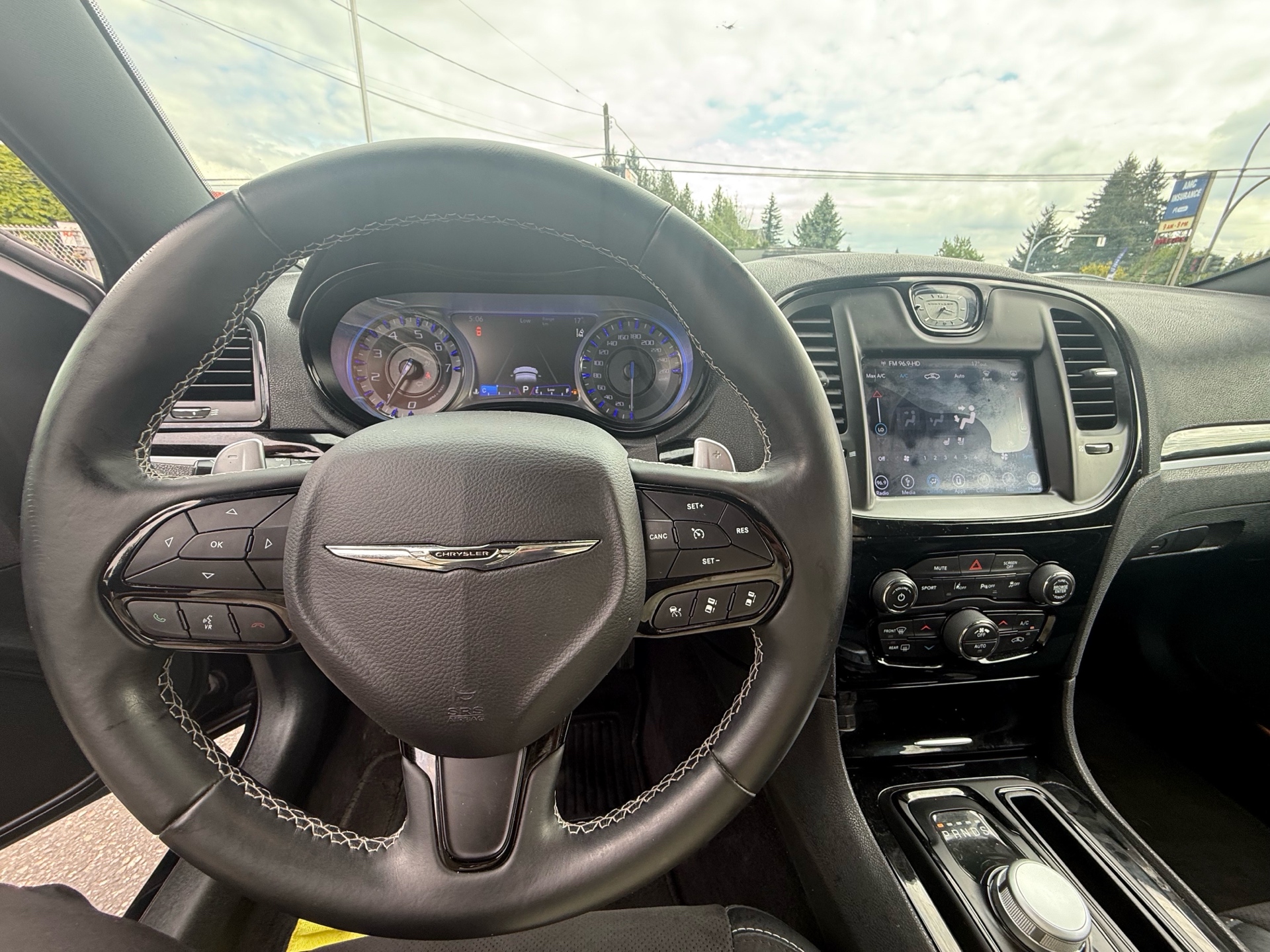/grewalmotorsltd/2018-Chrysler-300-6291179604599366.jpg