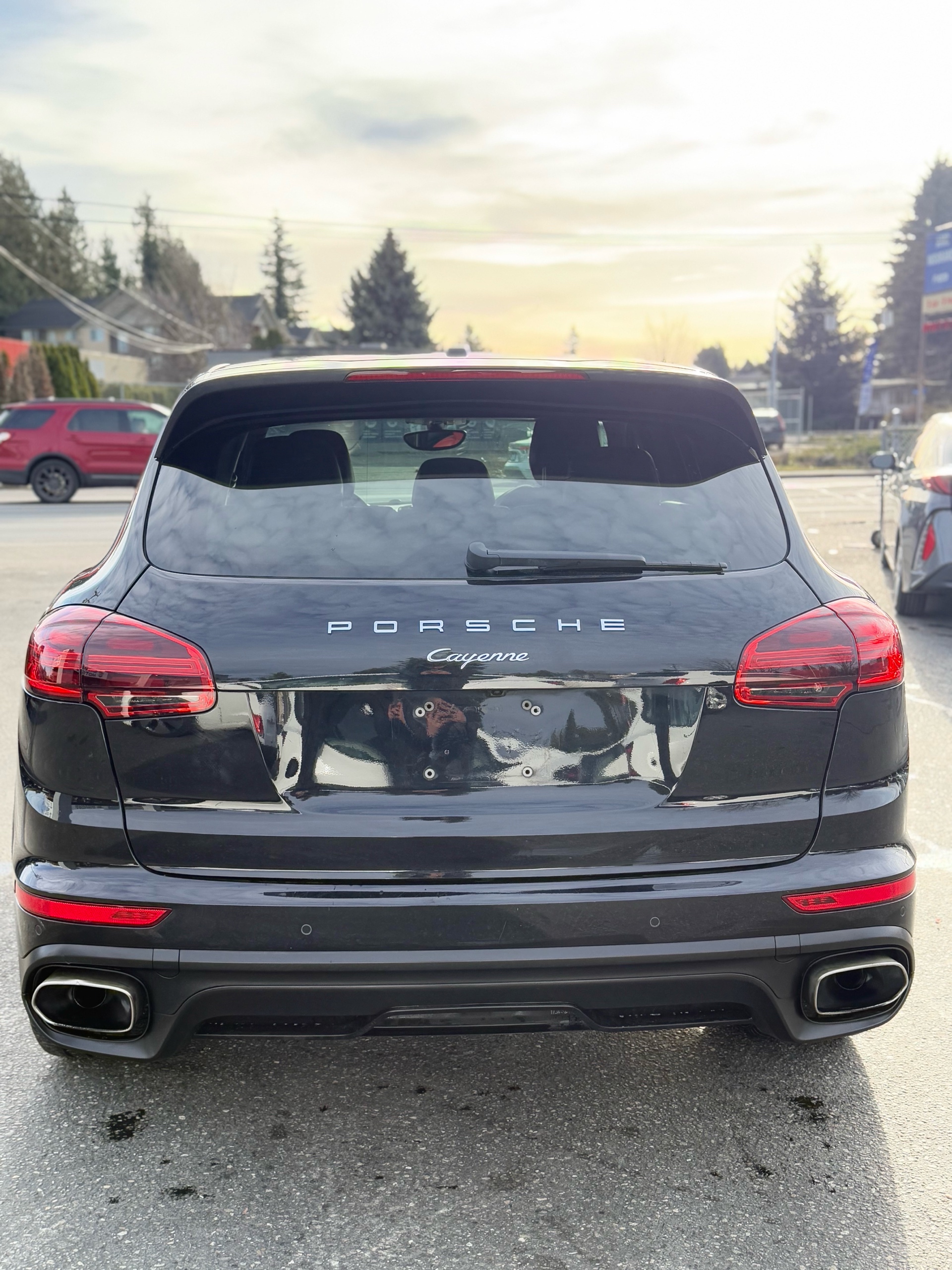 /grewalmotorsltd/2018-Porsche-Cayenne-16552337194989786.jpg