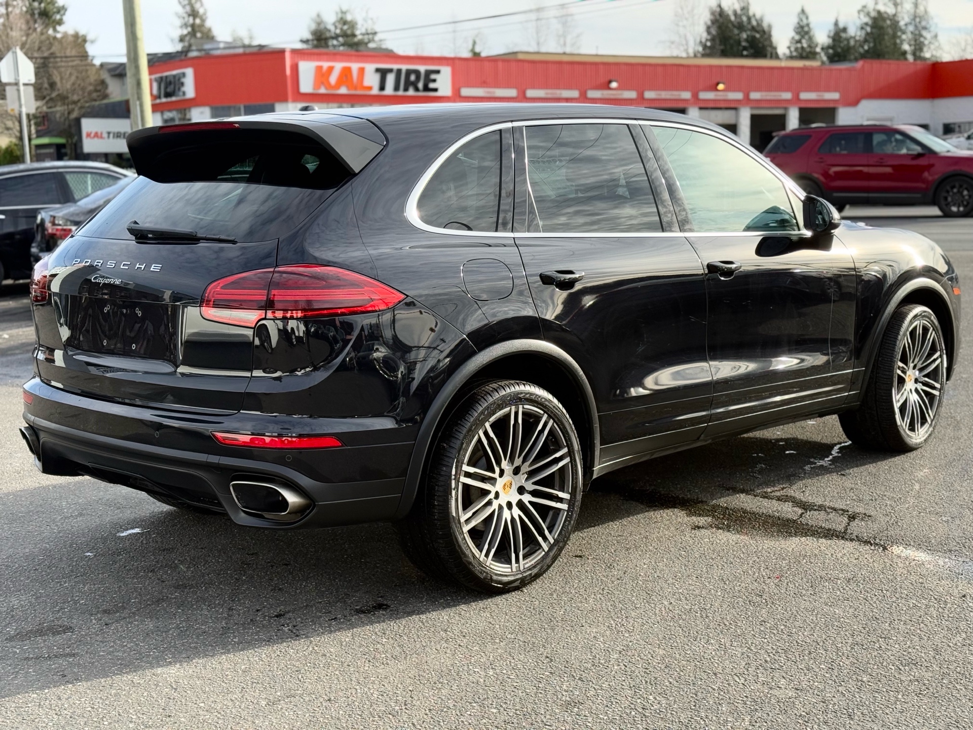 /grewalmotorsltd/2018-Porsche-Cayenne-2556291661633332.jpg