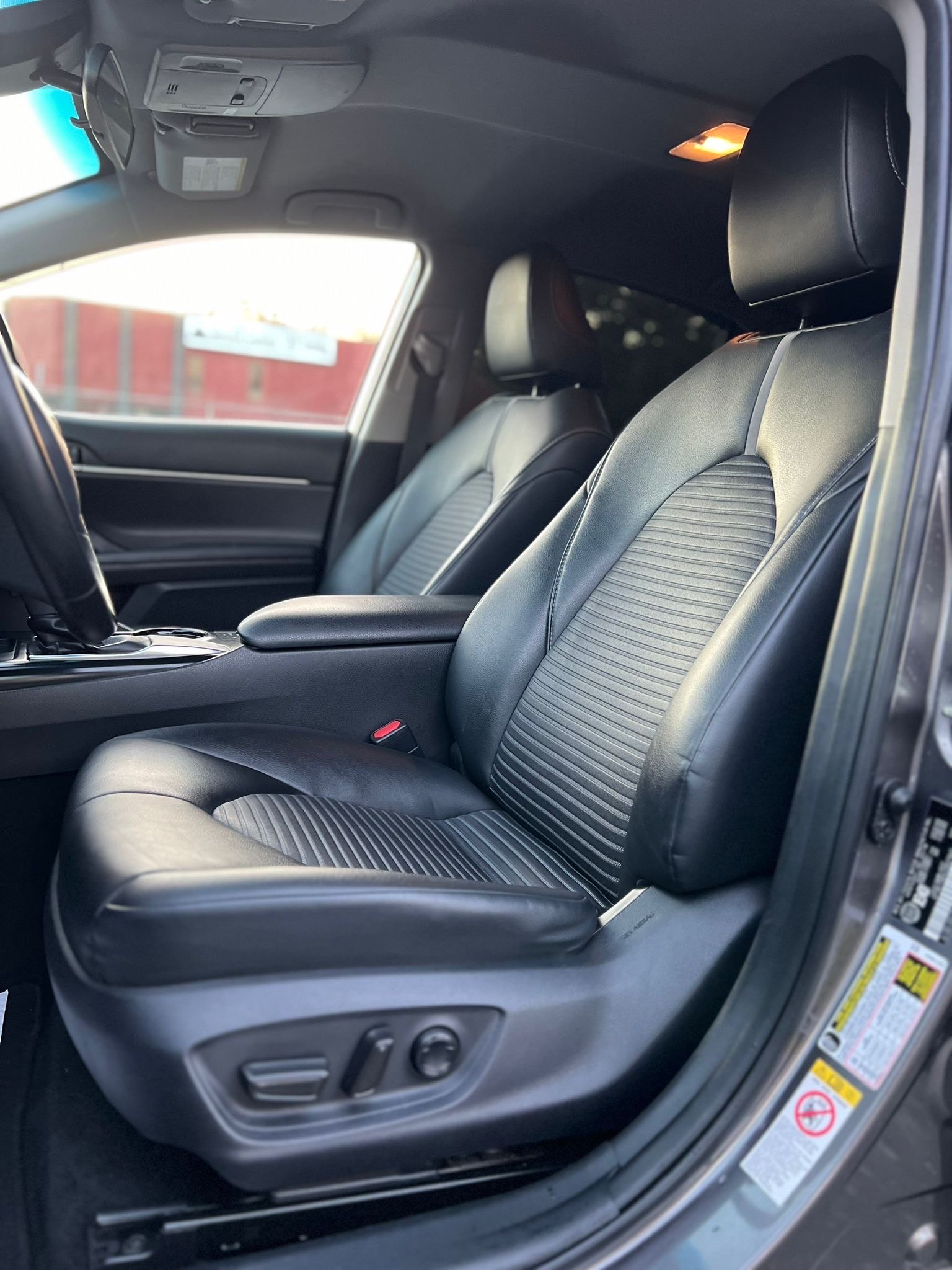 /grewalmotorsltd/2018-Toyota-Camry-9860115788514936.jpg