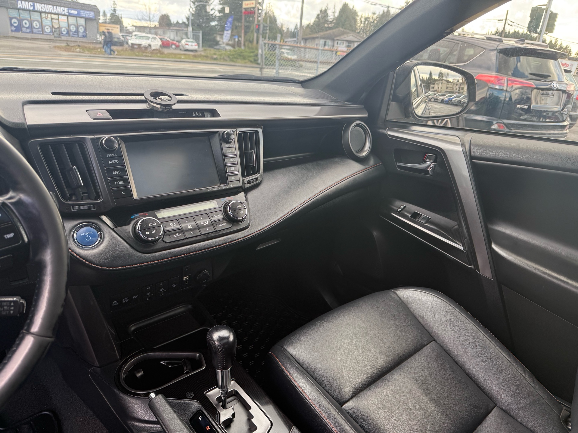 /grewalmotorsltd/2018-Toyota-RAV4-8445249131190964.jpg