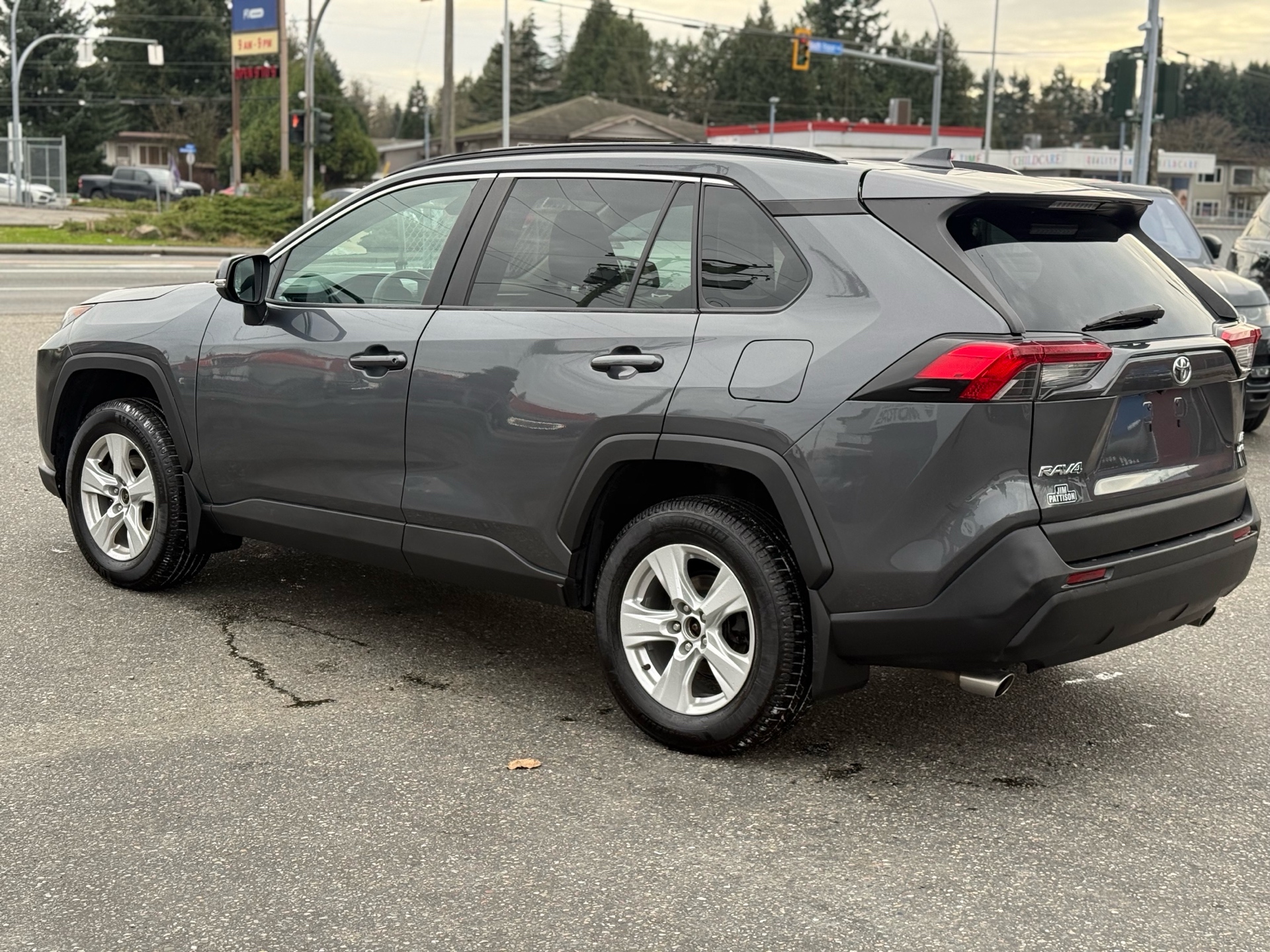 /grewalmotorsltd/2019-Toyota-RAV4-9337259533238826.jpg