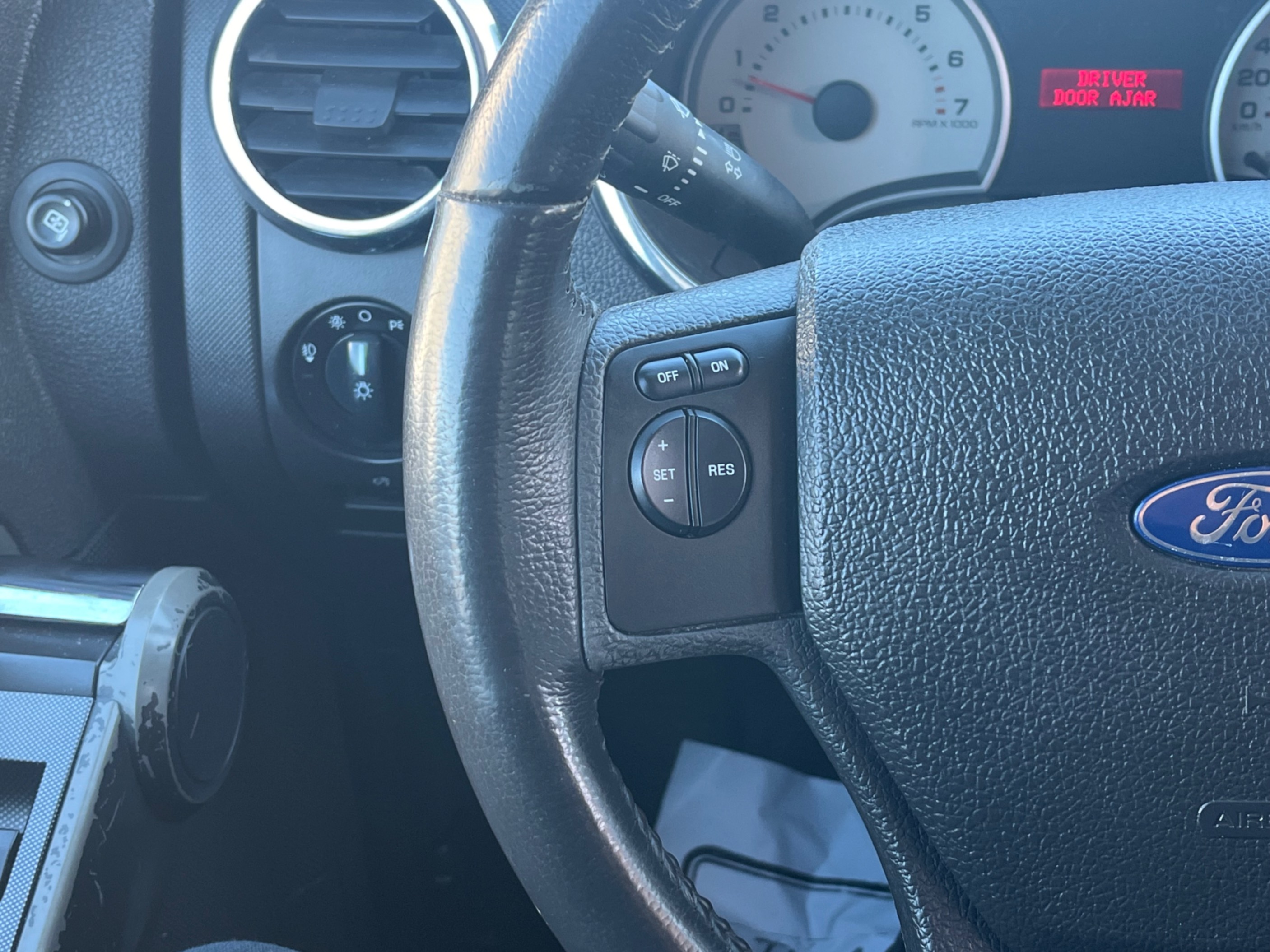 /gundhu/2009-Ford-ExplorerSport-009971231335930364.jpg