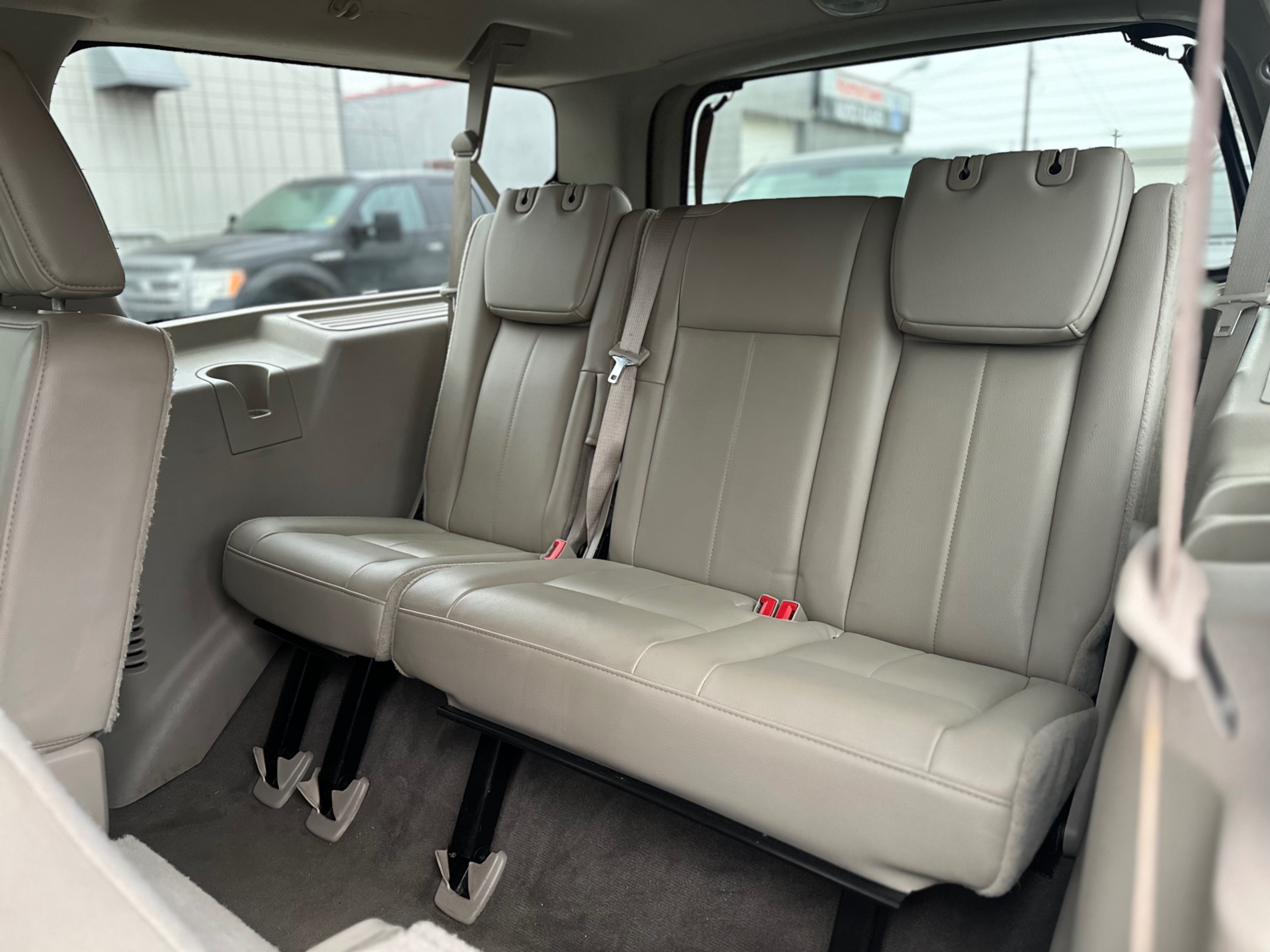 /gundhu/2013-Ford-ExpeditionMax-20186924606580092.jpg