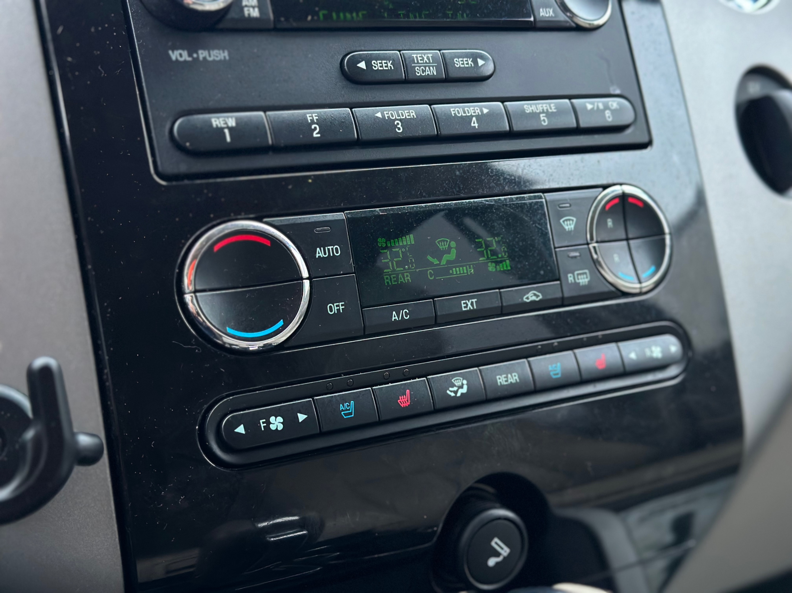 /gundhu/2013-Ford-ExpeditionMax-7891844709188223.jpg