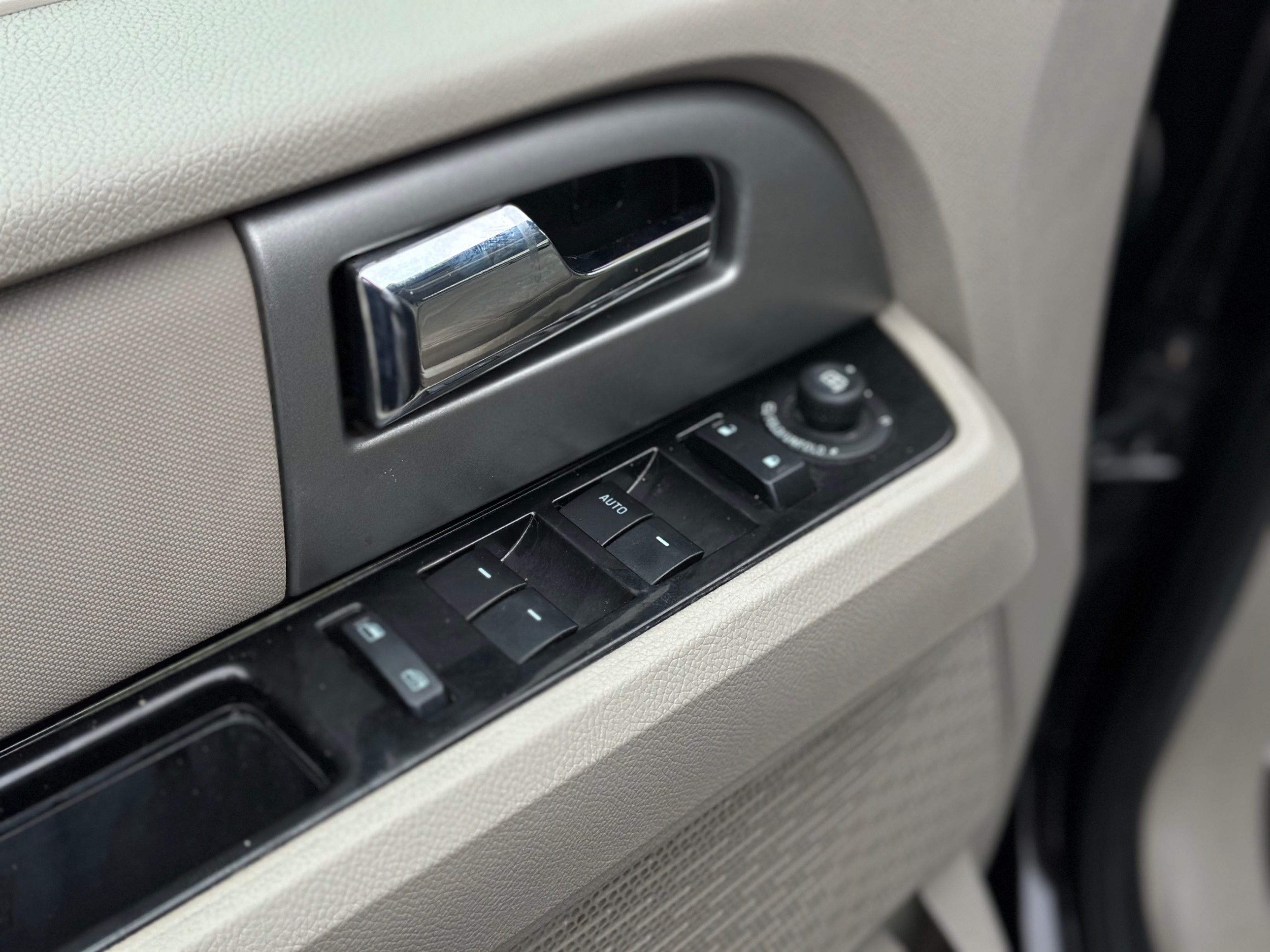 /gundhu/2013-Ford-ExpeditionMax-791060938336335.jpg