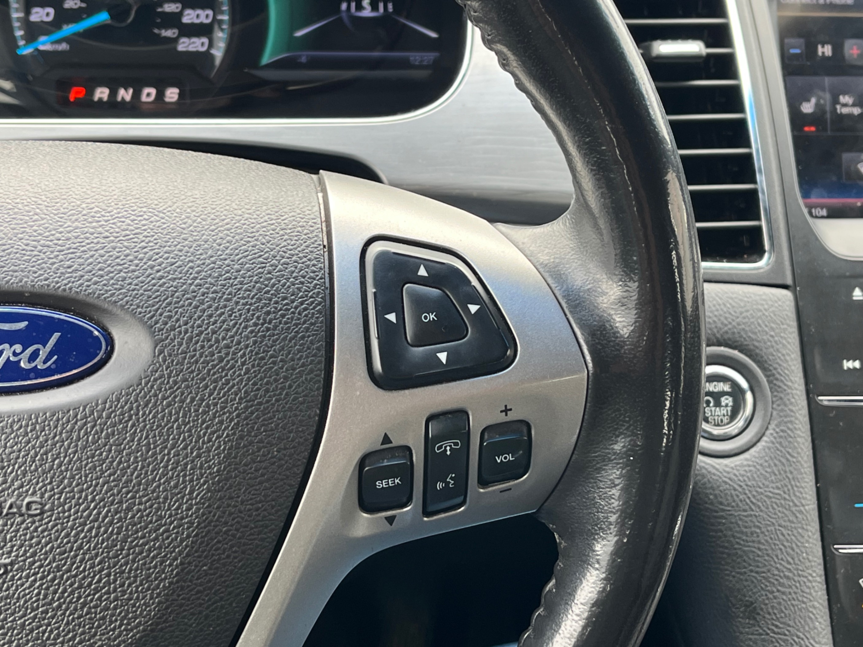/gundhu/2013-Ford-Taurus-30260046475897195.jpg