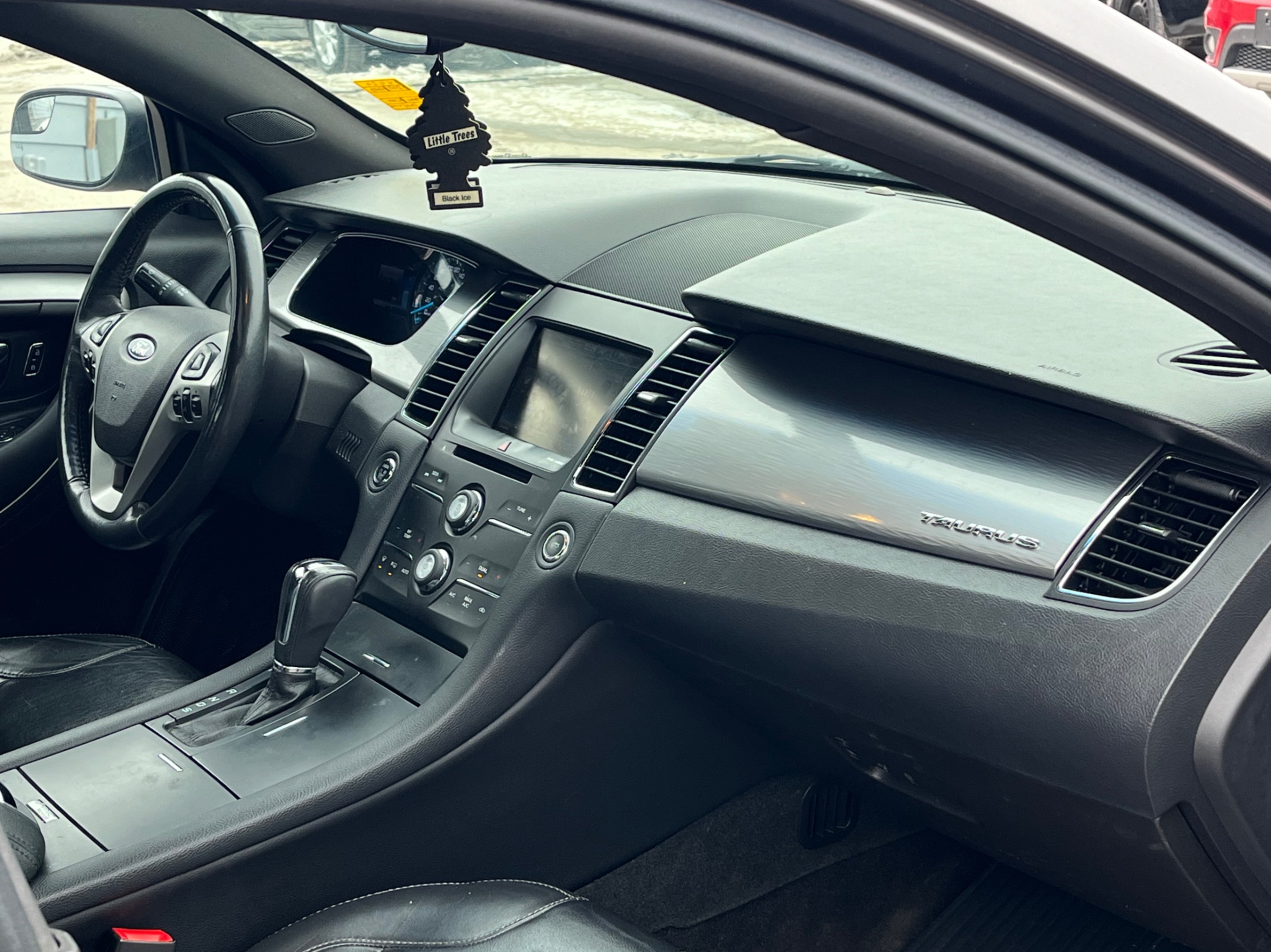 /gundhu/2013-Ford-Taurus-8826108273749114.jpg