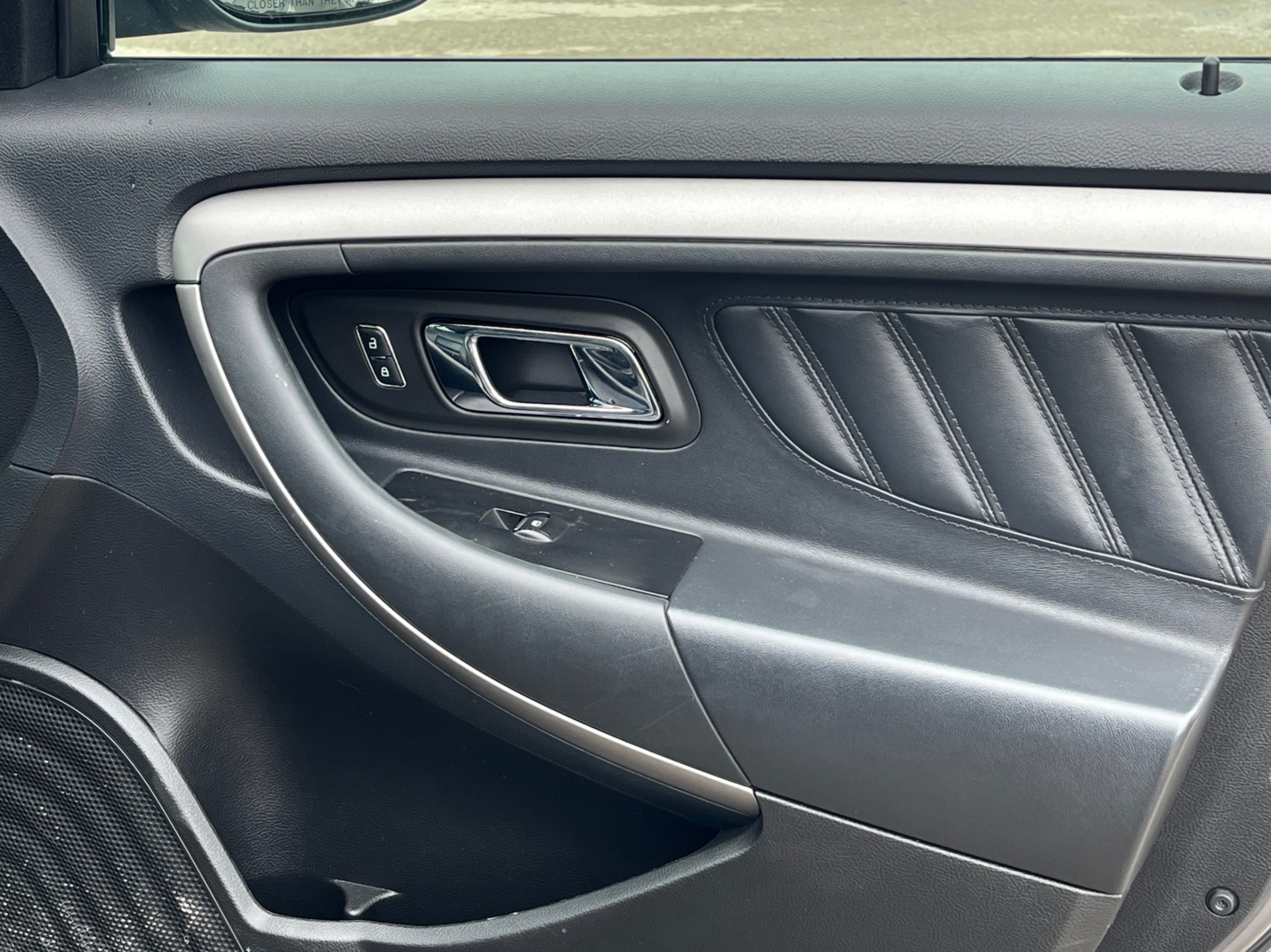/gundhu/2013-Ford-Taurus-8903642357148838.jpg
