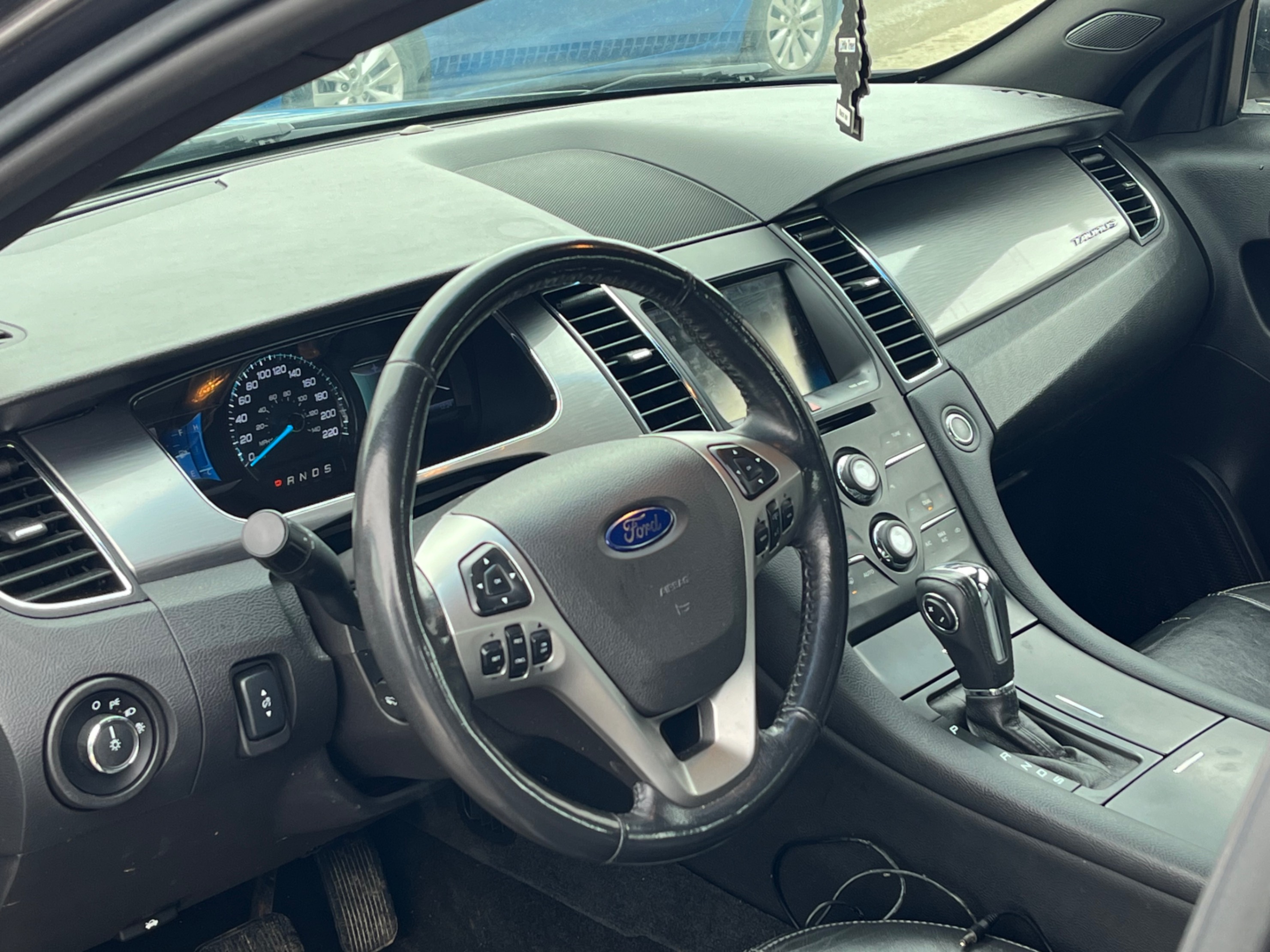 /gundhu/2013-Ford-Taurus-9004209098753566.jpg