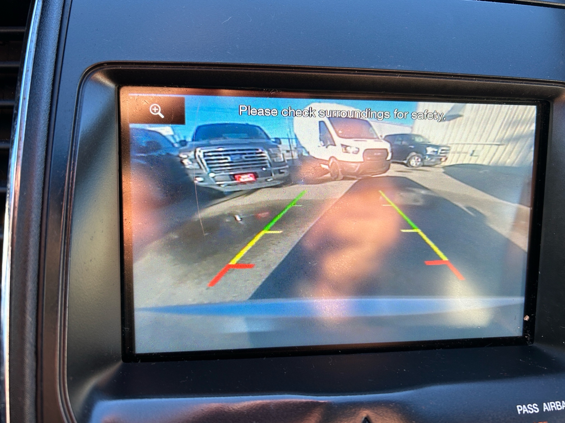 /gundhu/2014-Ford-Taurus-008687086460990479.jpg
