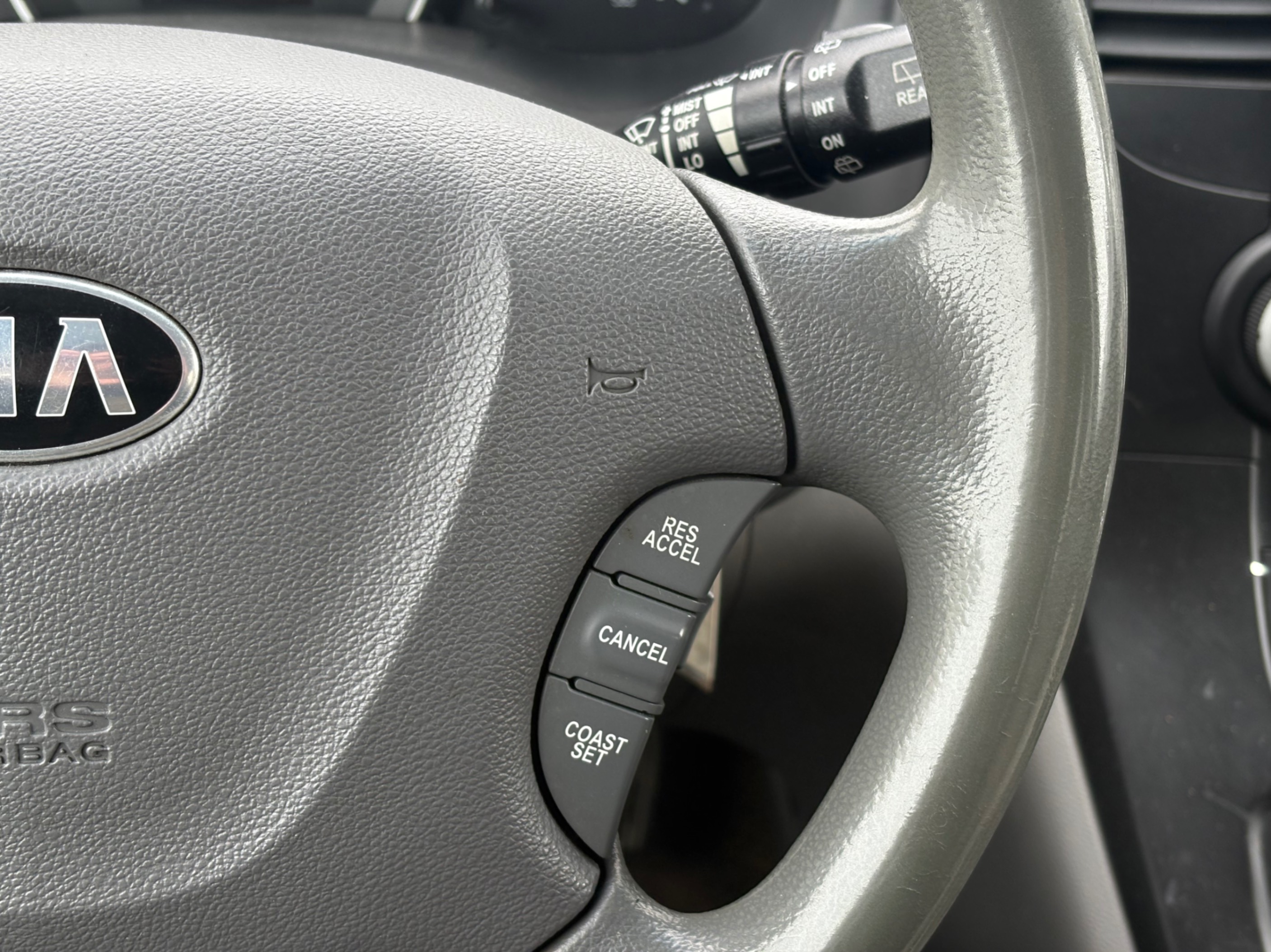 /gundhu/2014-Kia-Sedona-684712226369389.jpg