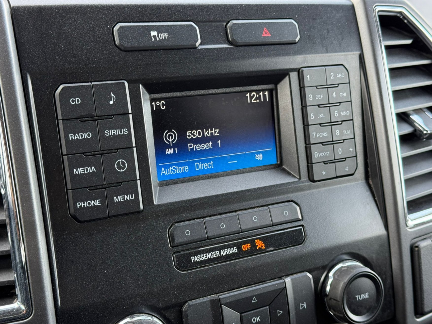 /gundhu/2015-Ford-F-150-336060212736208.jpg