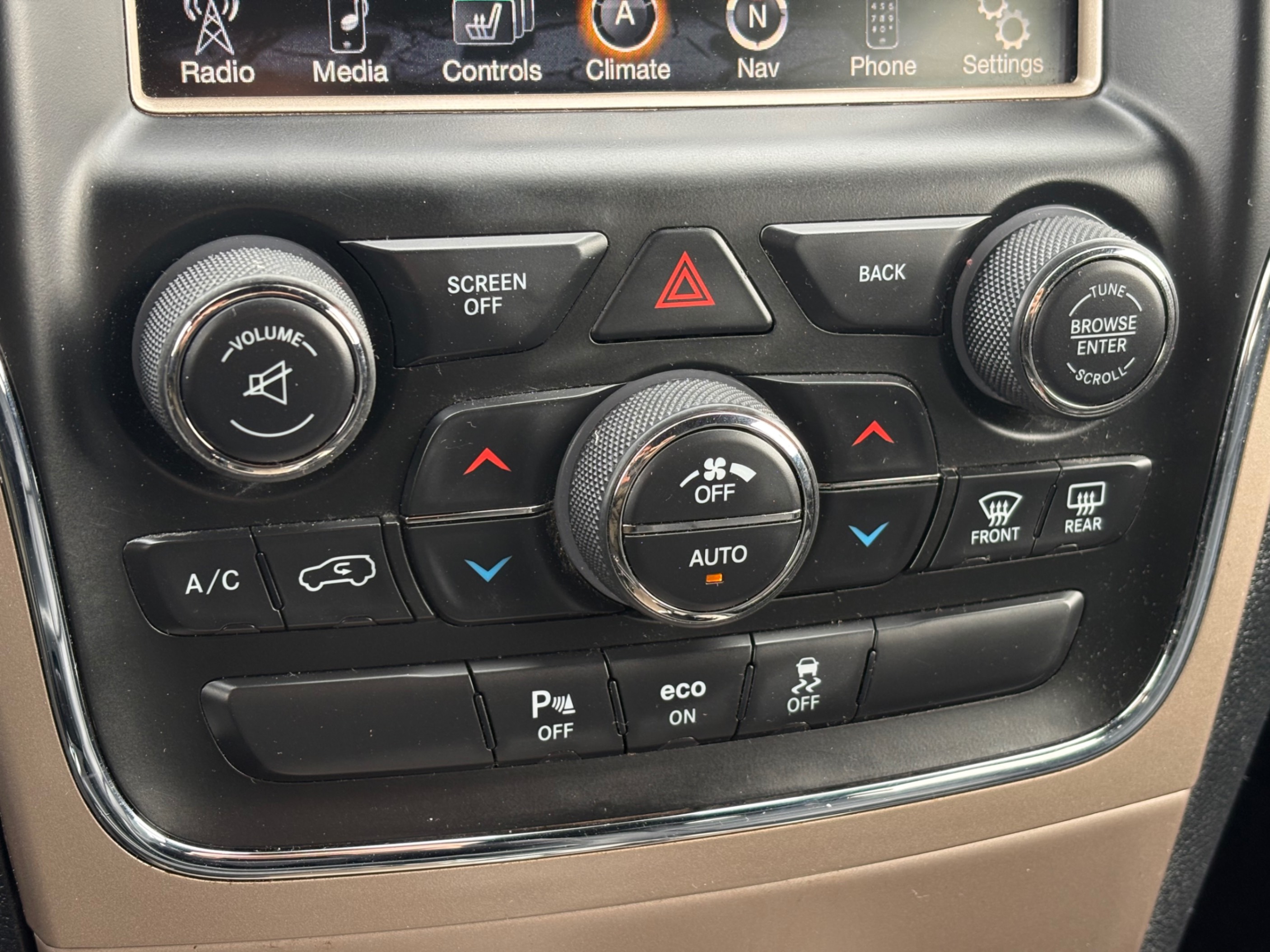 /gundhu/2015-Jeep-GrandCherokee-7730383151765576.jpg