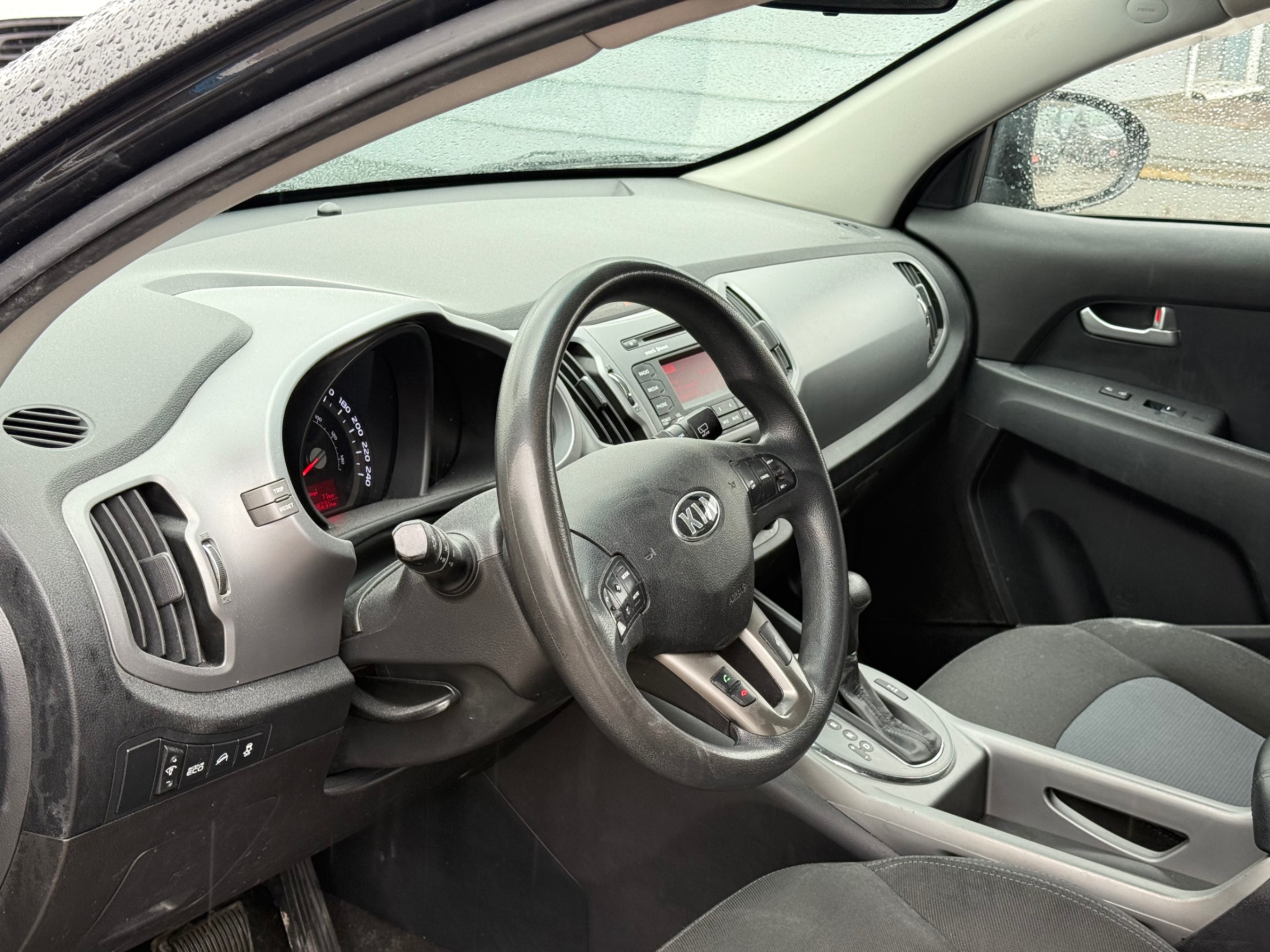 /gundhu/2015-Kia-Sportage-7155273972395046.jpg