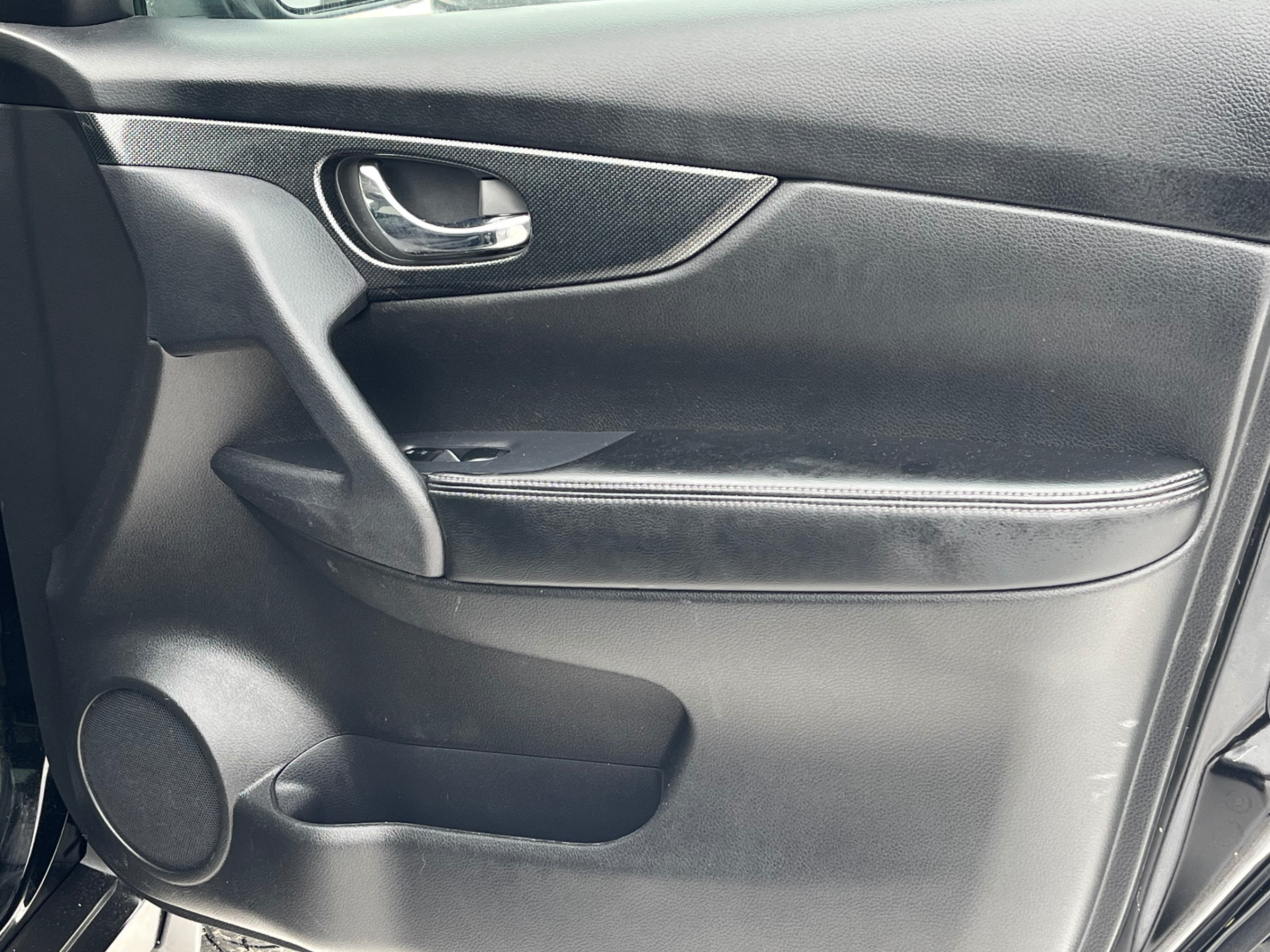 /gundhu/2015-Nissan-Rogue-15908623952402778.jpg
