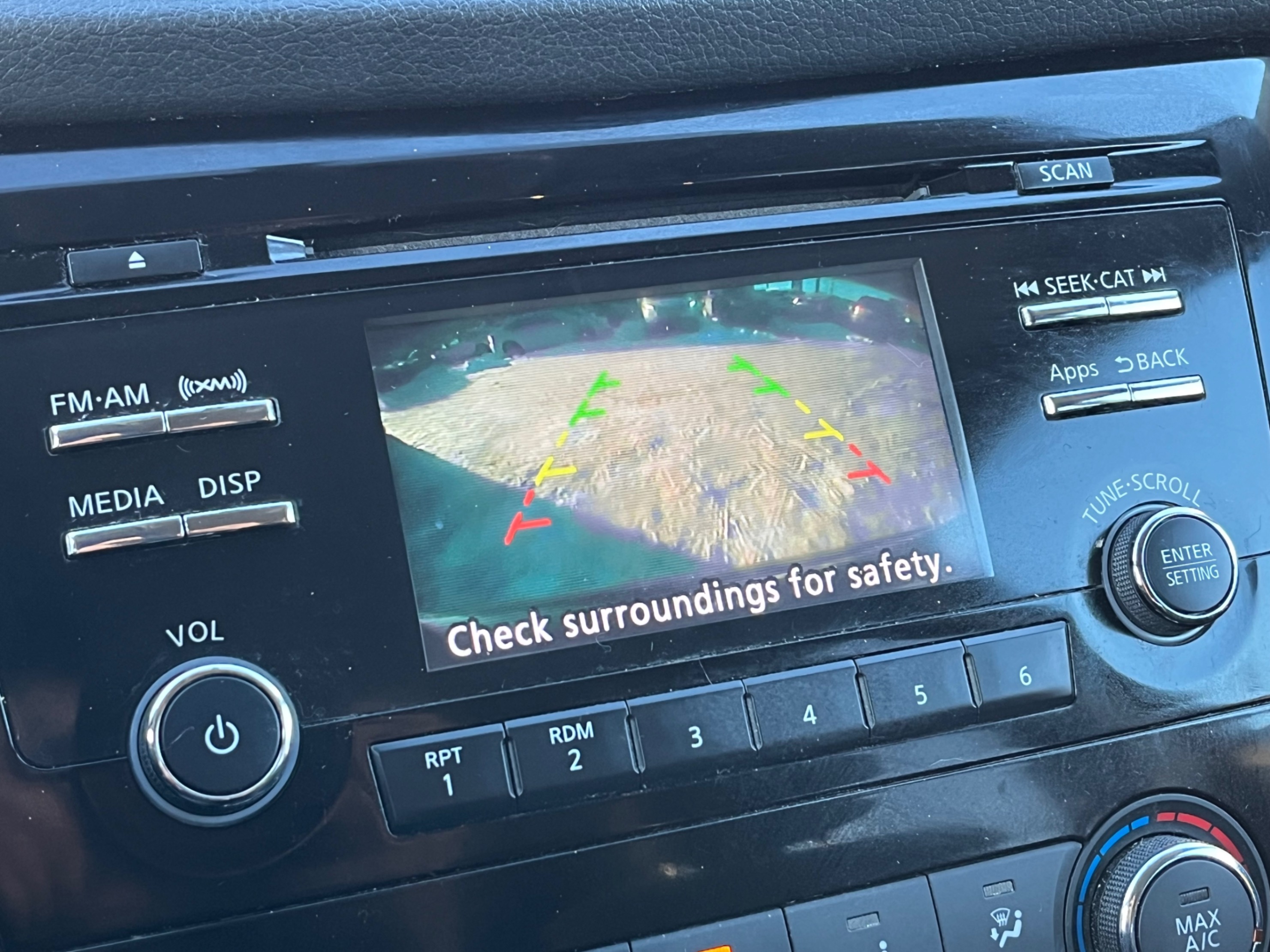 /gundhu/2015-Nissan-Rogue-4137000601834815.jpg