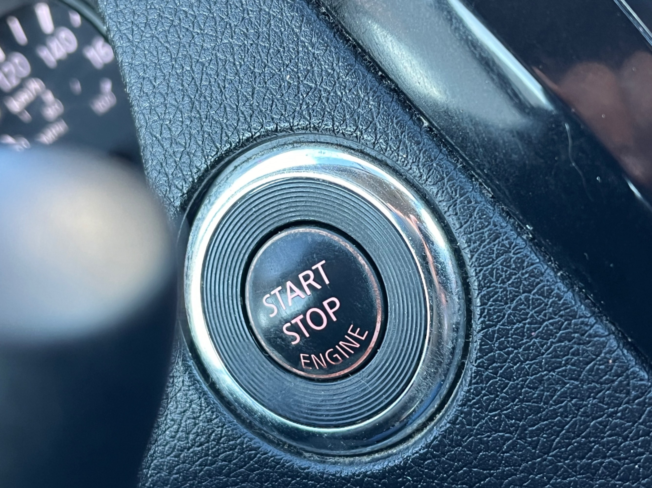 /gundhu/2015-Nissan-Rogue-5505308737037691.jpg